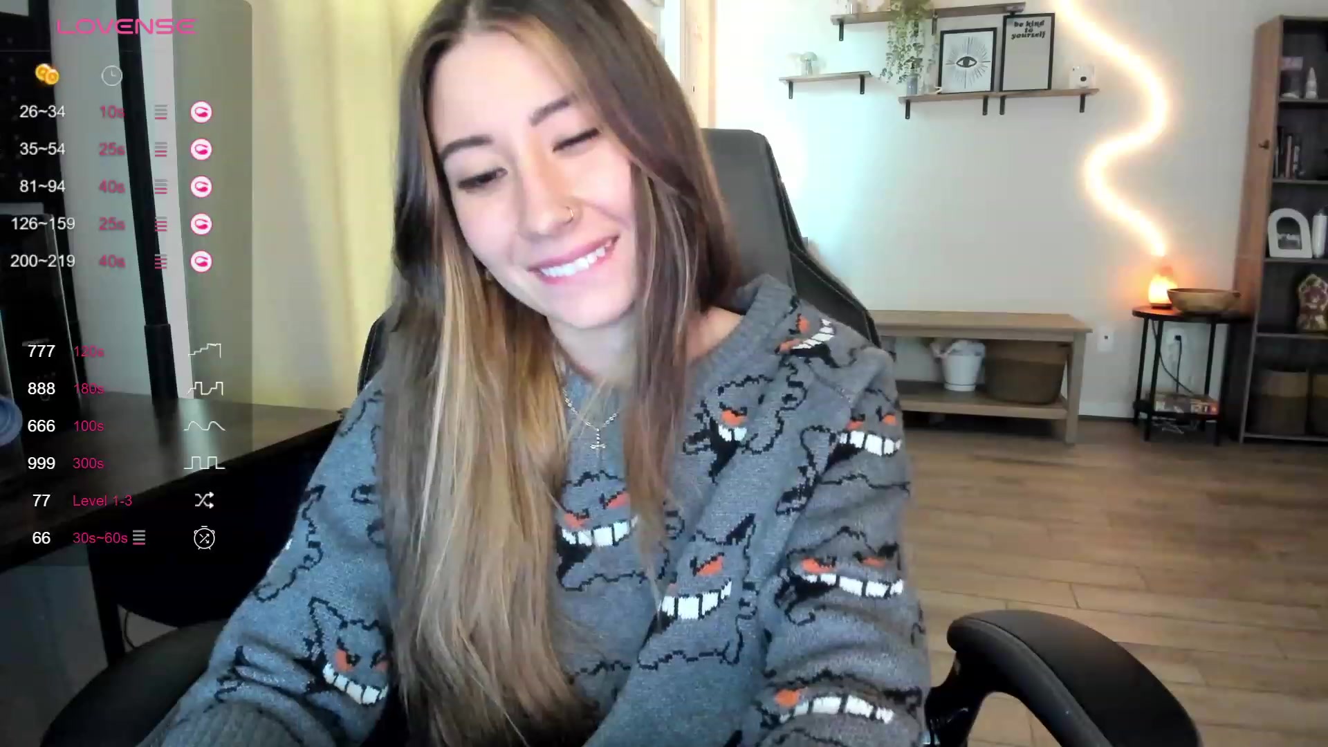 Gallery image thumbnail from killerloryy's myfreecams stream on, 02/22/2024, 18:10 image 14 of 20