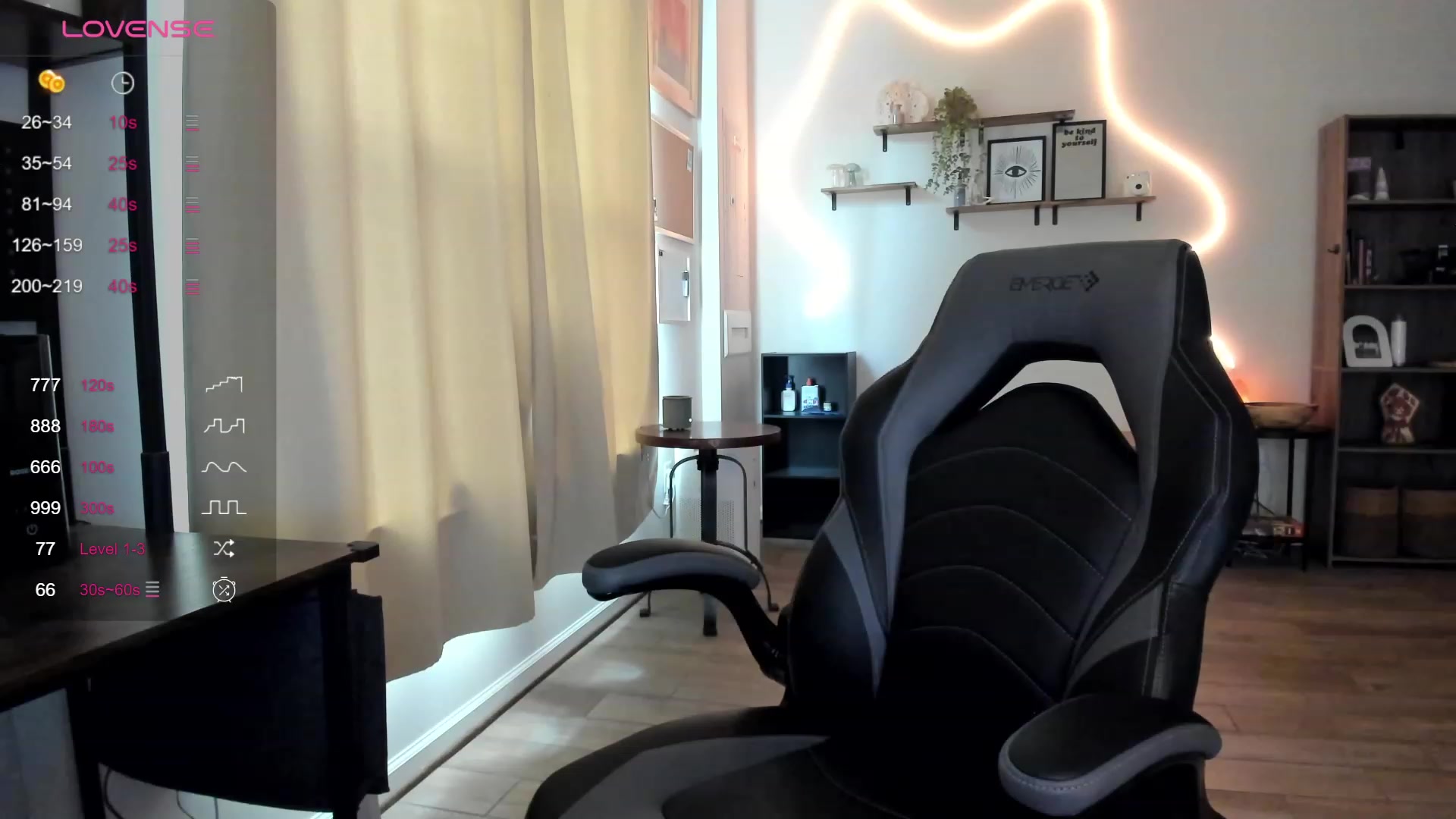 Gallery image thumbnail from killerloryy's myfreecams stream on, 02/22/2024, 18:10 image 3 of 20