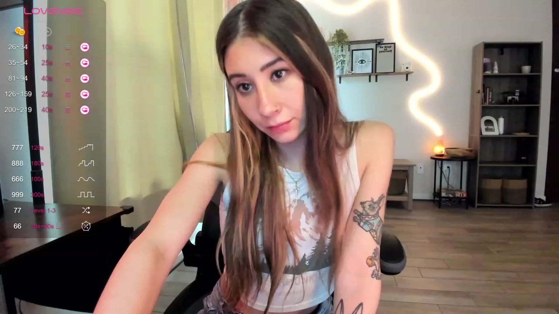 Gallery image thumbnail from killerloryy's myfreecams stream on, 03/07/2024, 18:37 image 18 of 20