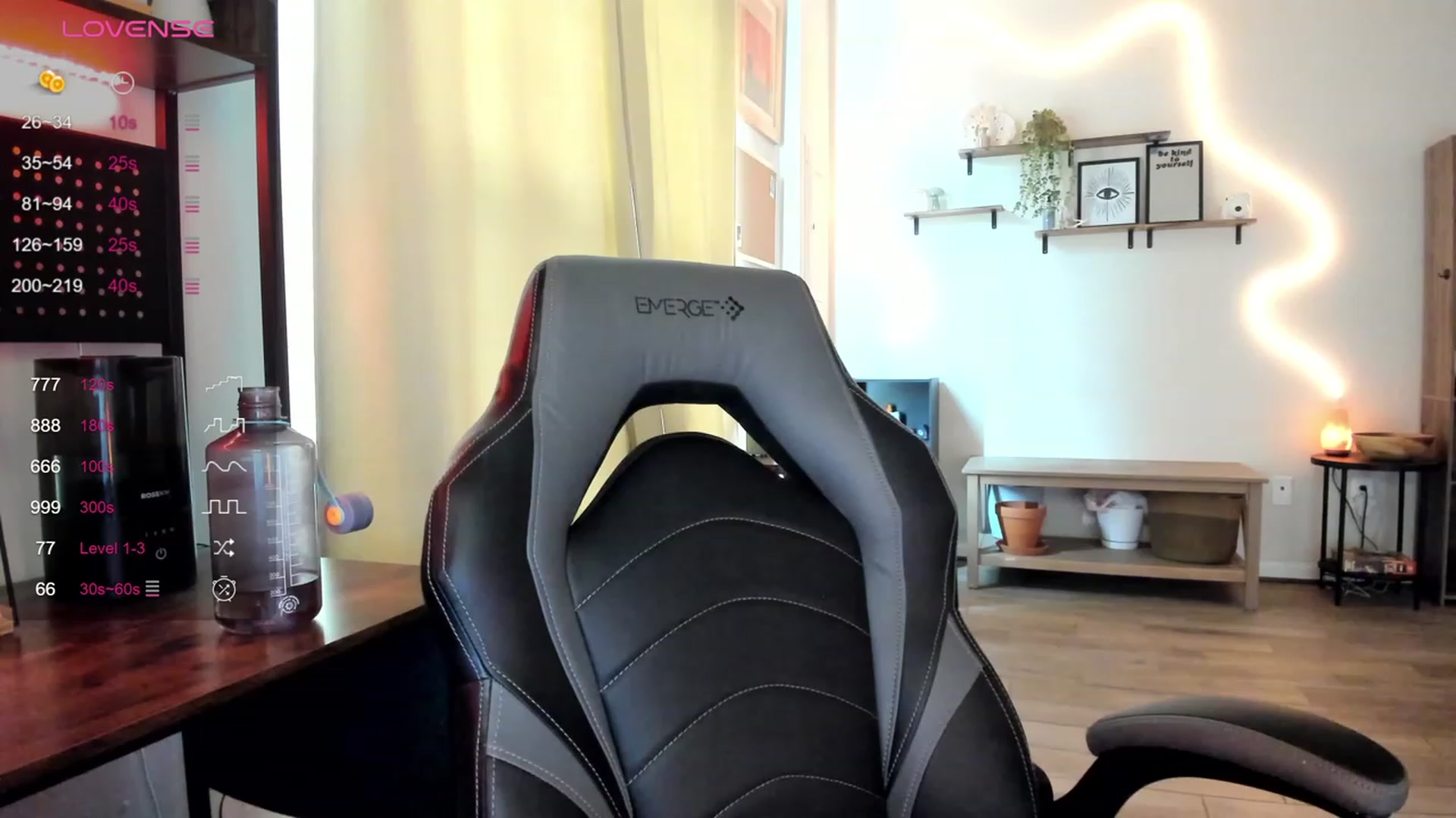 Gallery image thumbnail from killerloryy's myfreecams stream on, 03/07/2024, 18:37 image 11 of 20