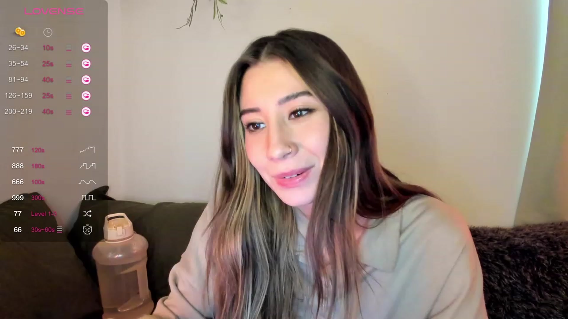 Gallery image thumbnail from killerloryy's myfreecams stream on, 03/14/2024, 16:55 image 12 of 20