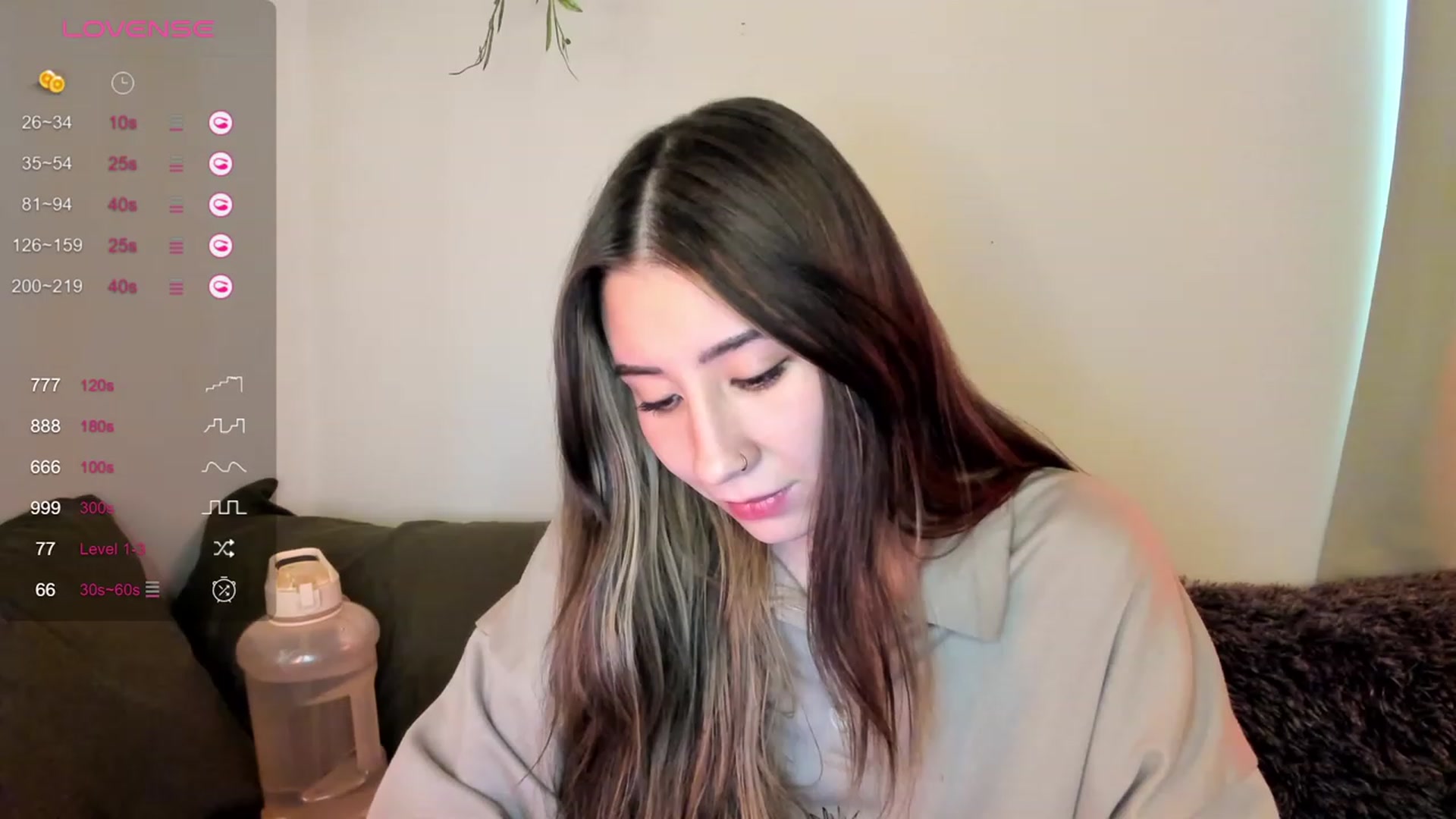 Gallery image thumbnail from killerloryy's myfreecams stream on, 03/14/2024, 16:55 image 14 of 20