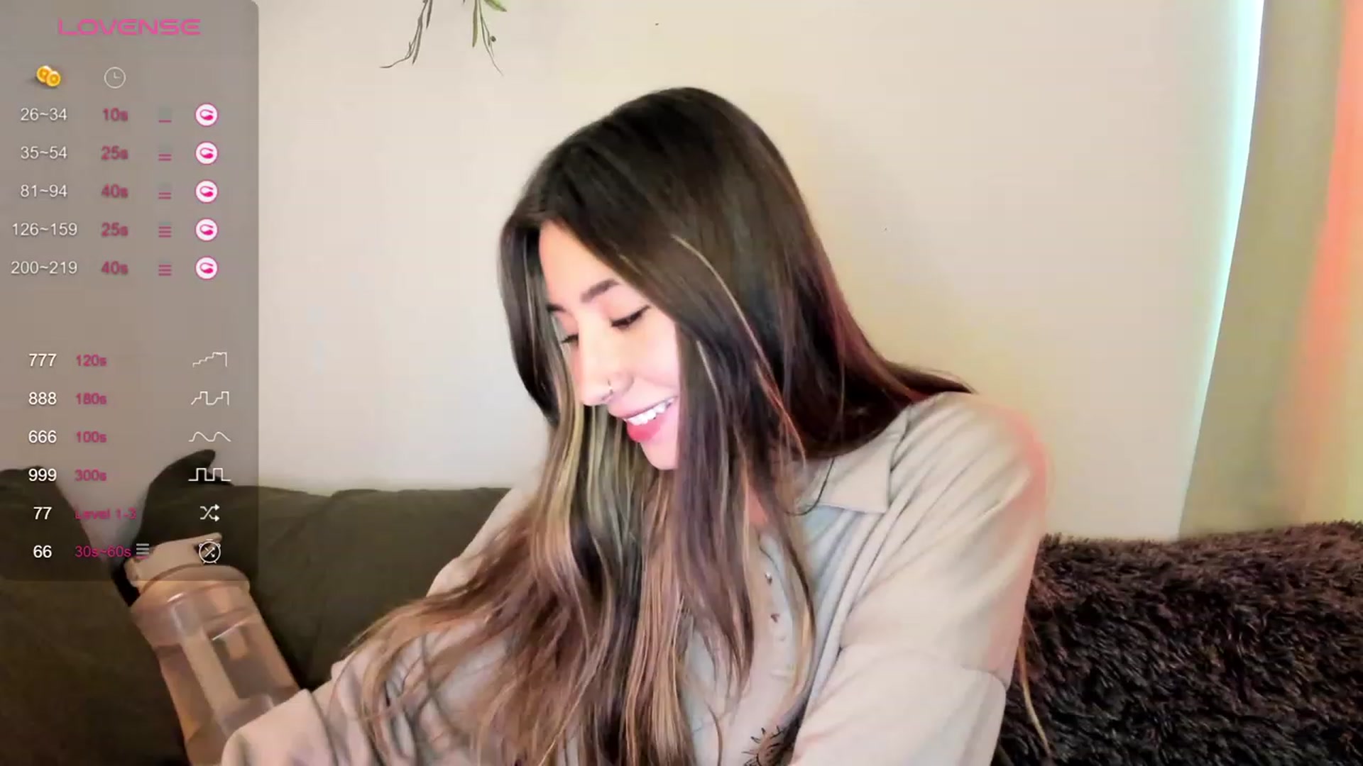 Gallery image thumbnail from killerloryy's myfreecams stream on, 03/14/2024, 16:55 image 6 of 20