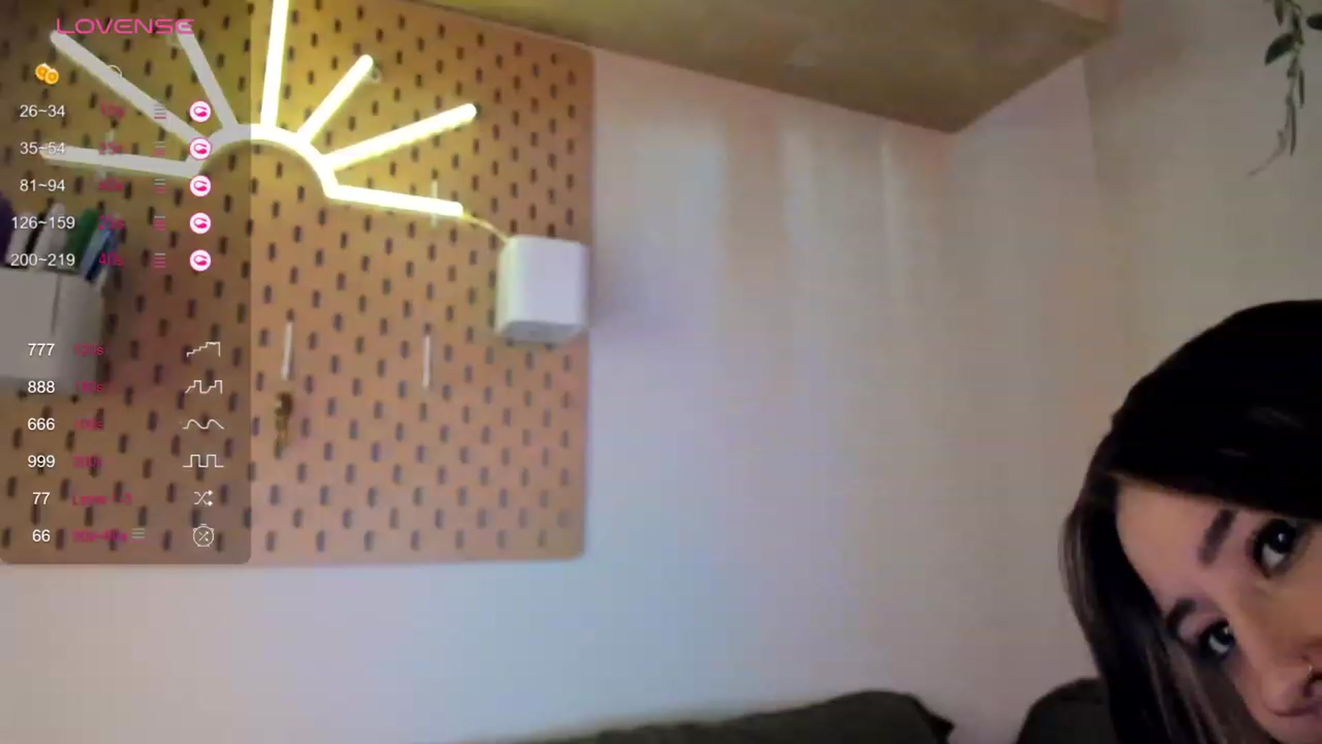 Gallery image thumbnail from killerloryy's myfreecams stream on, 03/14/2024, 21:01 image 7 of 20