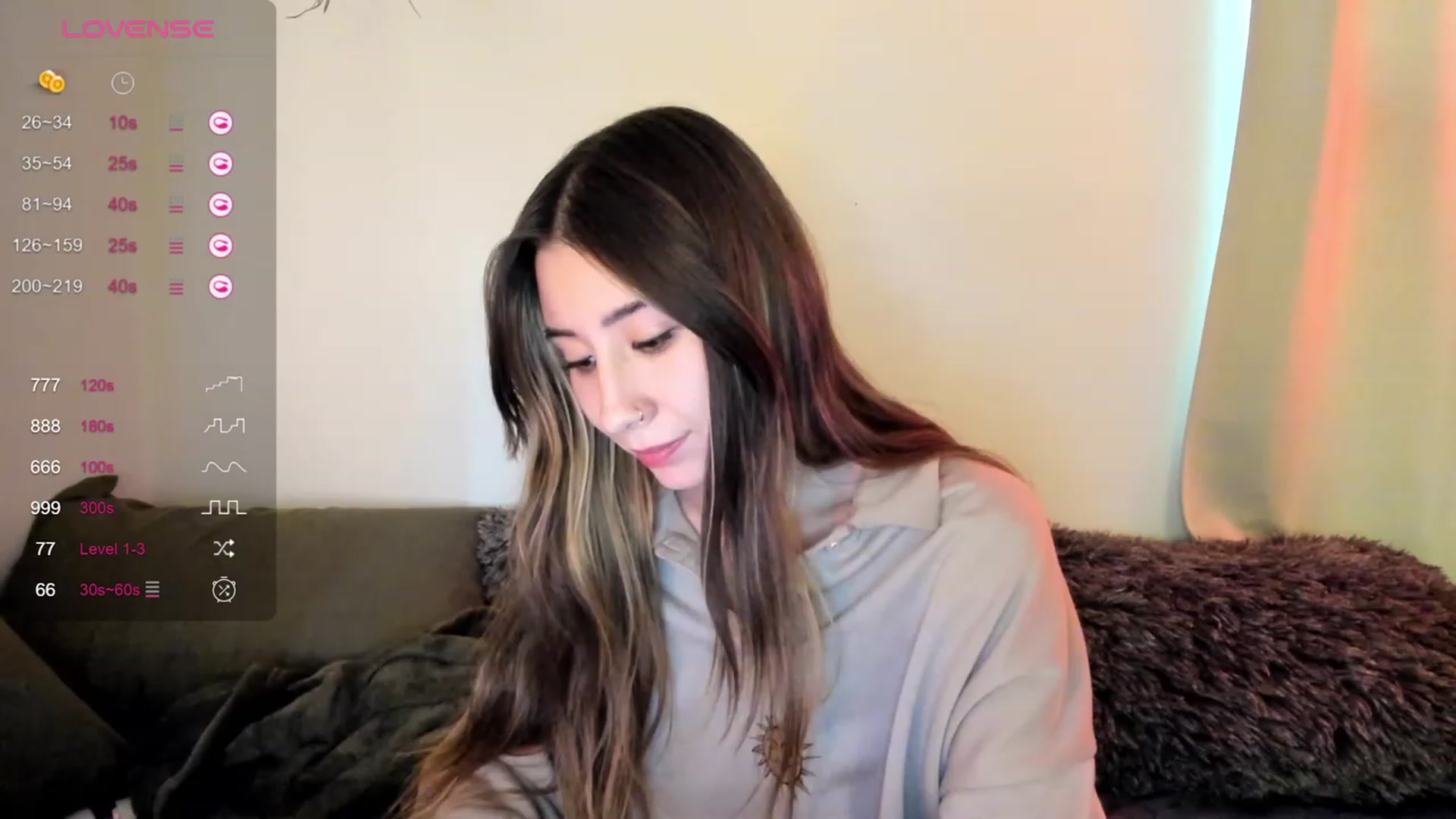 Gallery image thumbnail from killerloryy's myfreecams stream on, 03/14/2024, 21:01 image 6 of 20