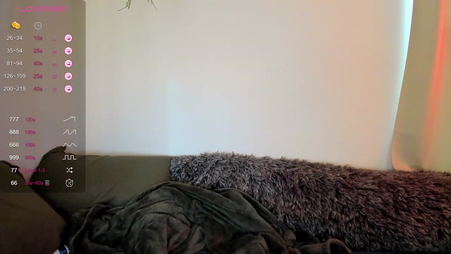 Gallery image thumbnail from killerloryy's myfreecams stream on, 03/14/2024, 21:01 image 13 of 20