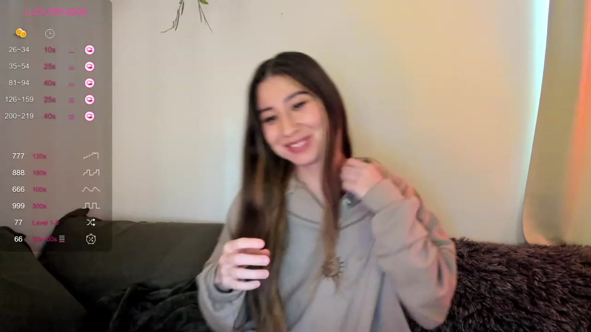 Gallery image thumbnail from killerloryy's myfreecams stream on, 03/14/2024, 21:01 image 16 of 20
