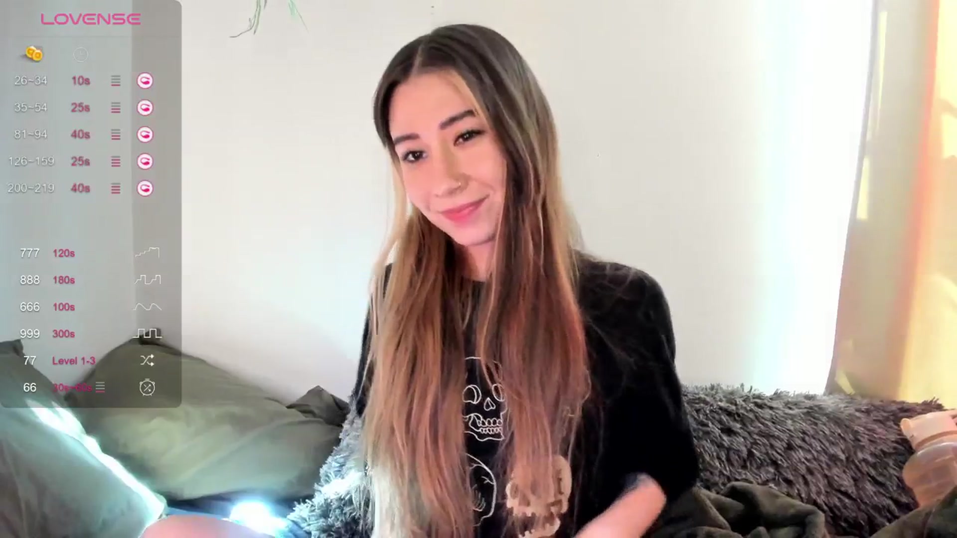 Gallery image thumbnail from killerloryy's myfreecams stream on, 03/19/2024, 15:18 image 5 of 20