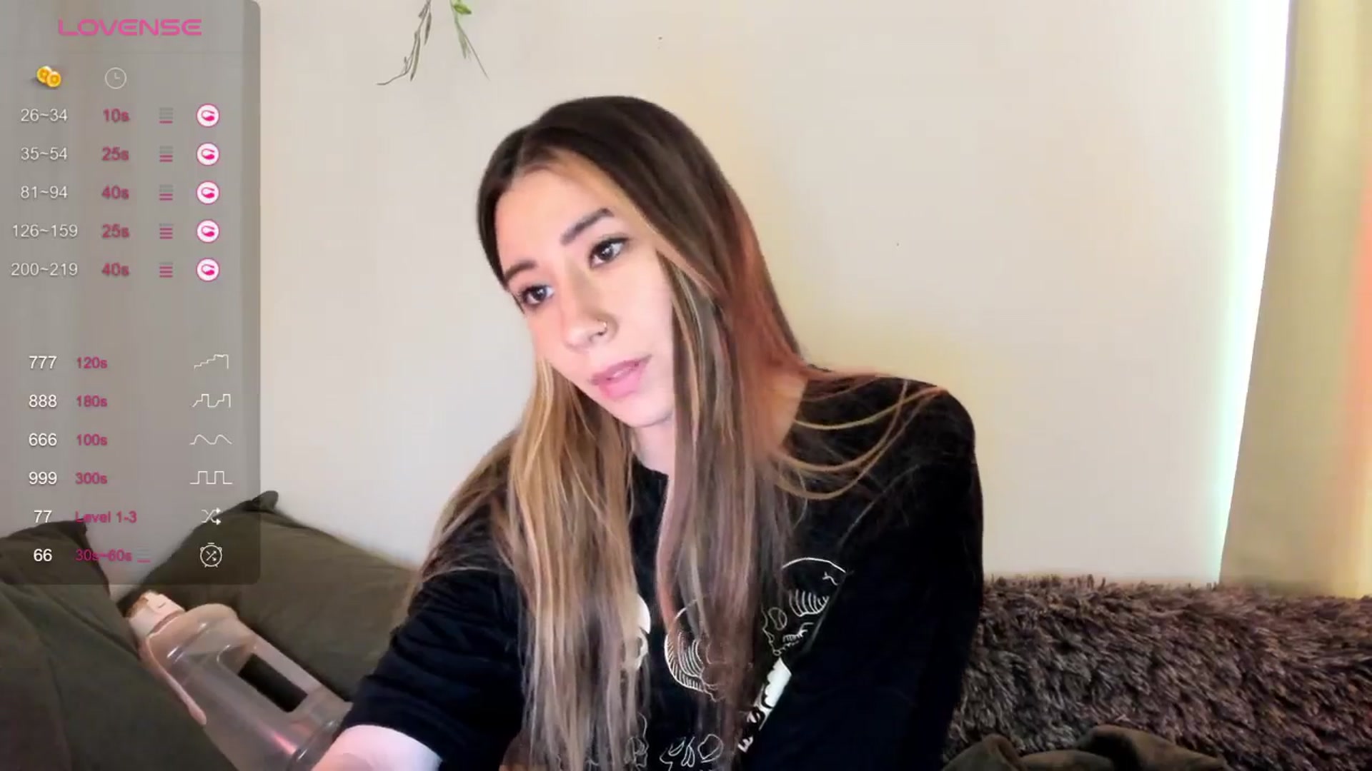 Gallery image thumbnail from killerloryy's myfreecams stream on, 03/19/2024, 15:18 image 20 of 20