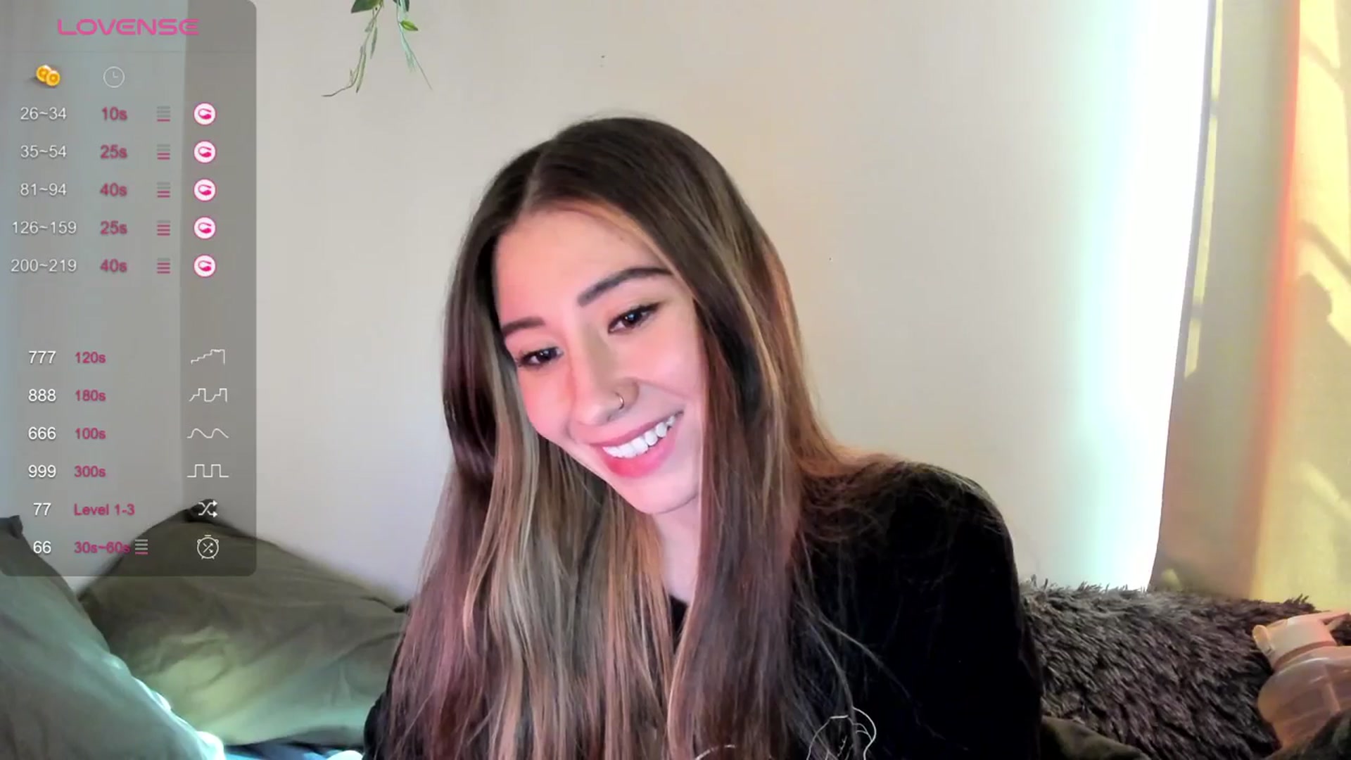 Gallery image thumbnail from killerloryy's myfreecams stream on, 03/19/2024, 15:18 image 8 of 20