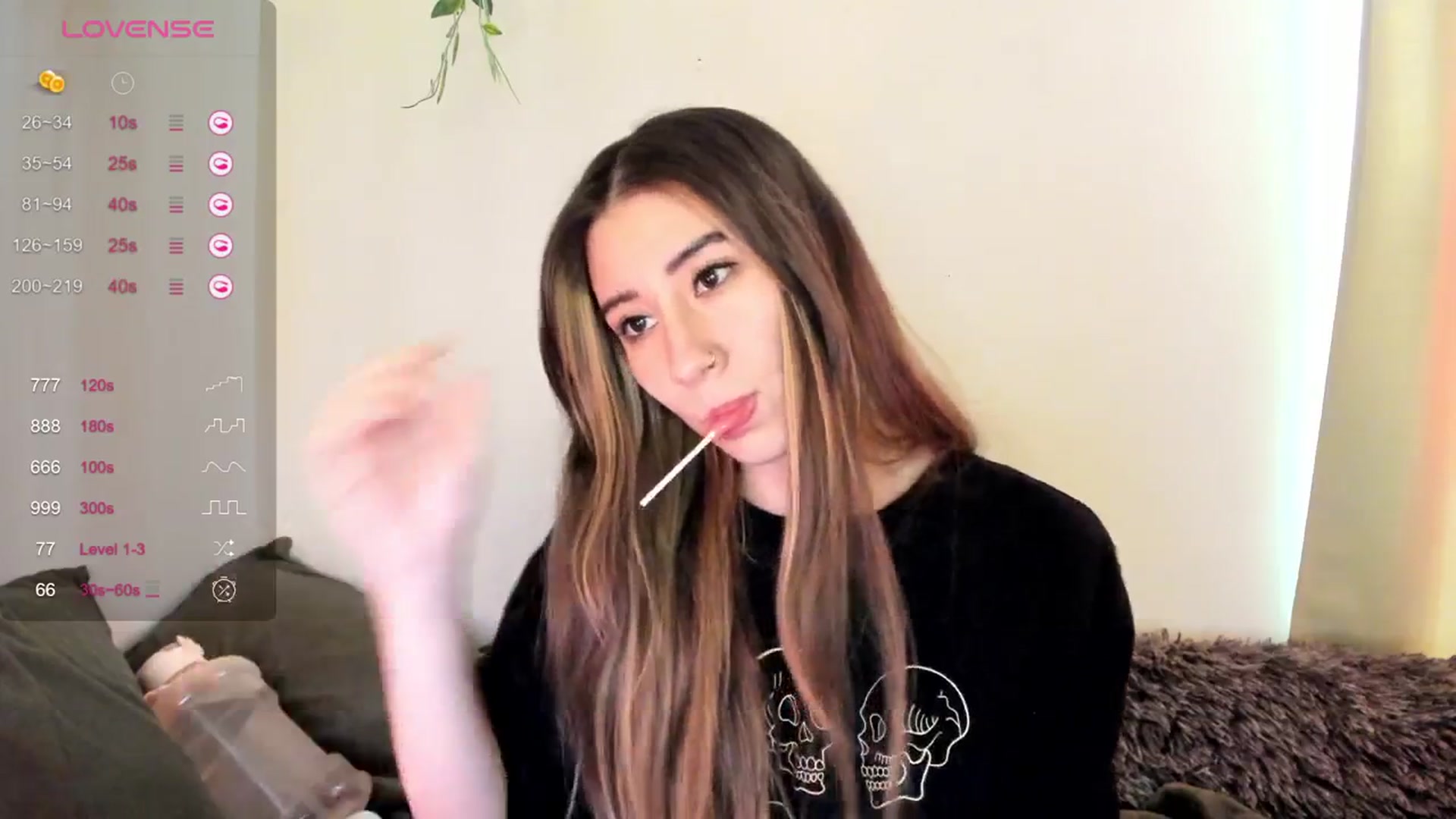 Gallery image thumbnail from killerloryy's myfreecams stream on, 03/19/2024, 15:18 image 15 of 20