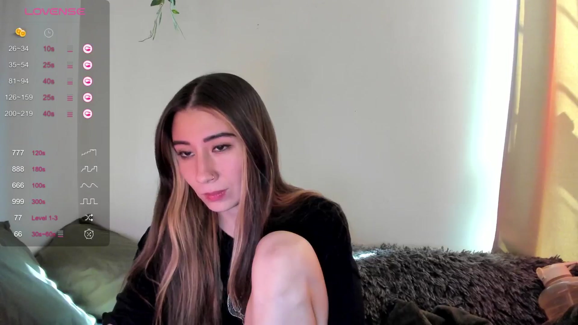 Gallery image thumbnail from killerloryy's myfreecams stream on, 03/19/2024, 15:18 image 6 of 20