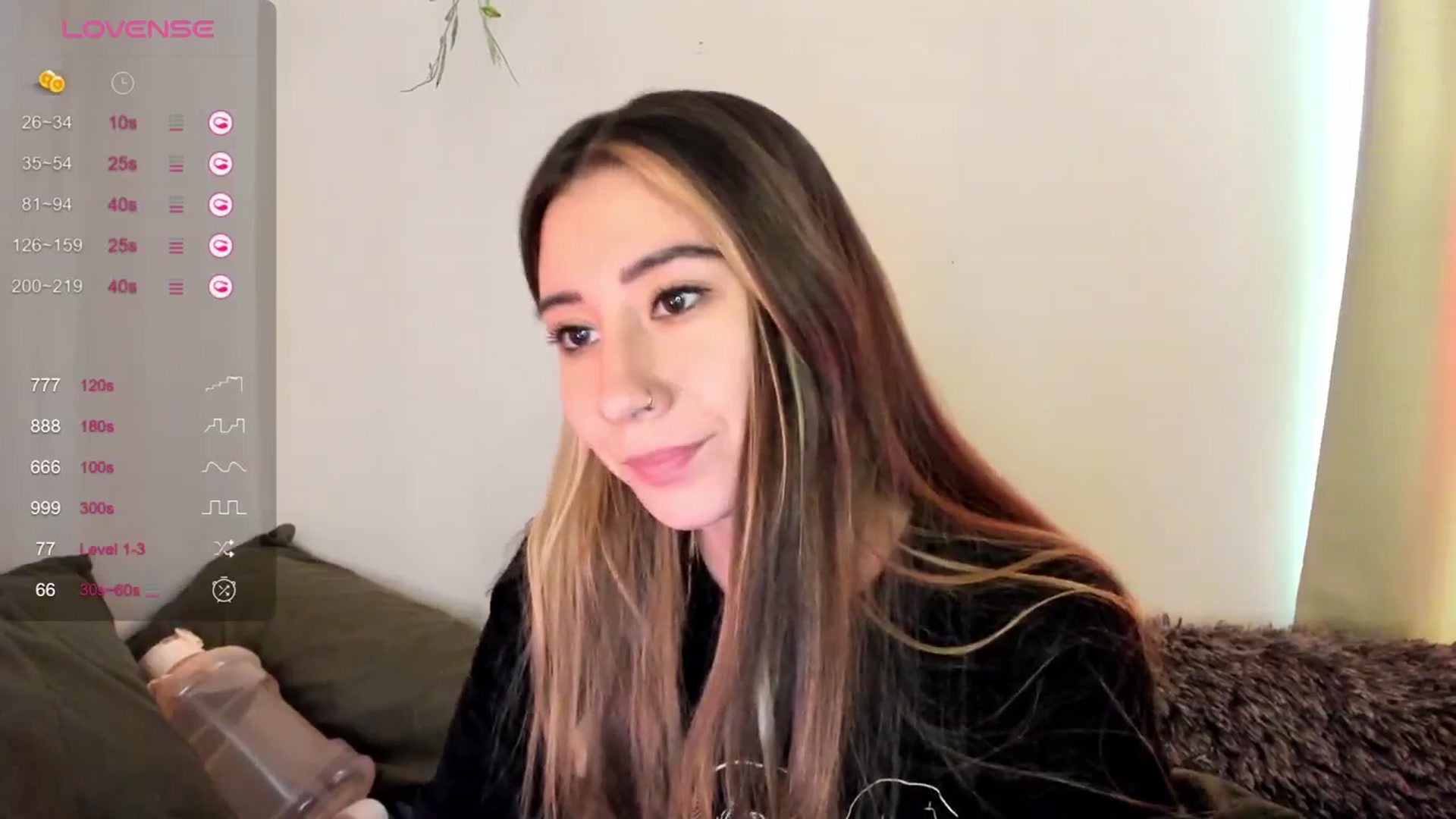 Gallery image thumbnail from killerloryy's myfreecams stream on, 03/19/2024, 15:18 image 19 of 20