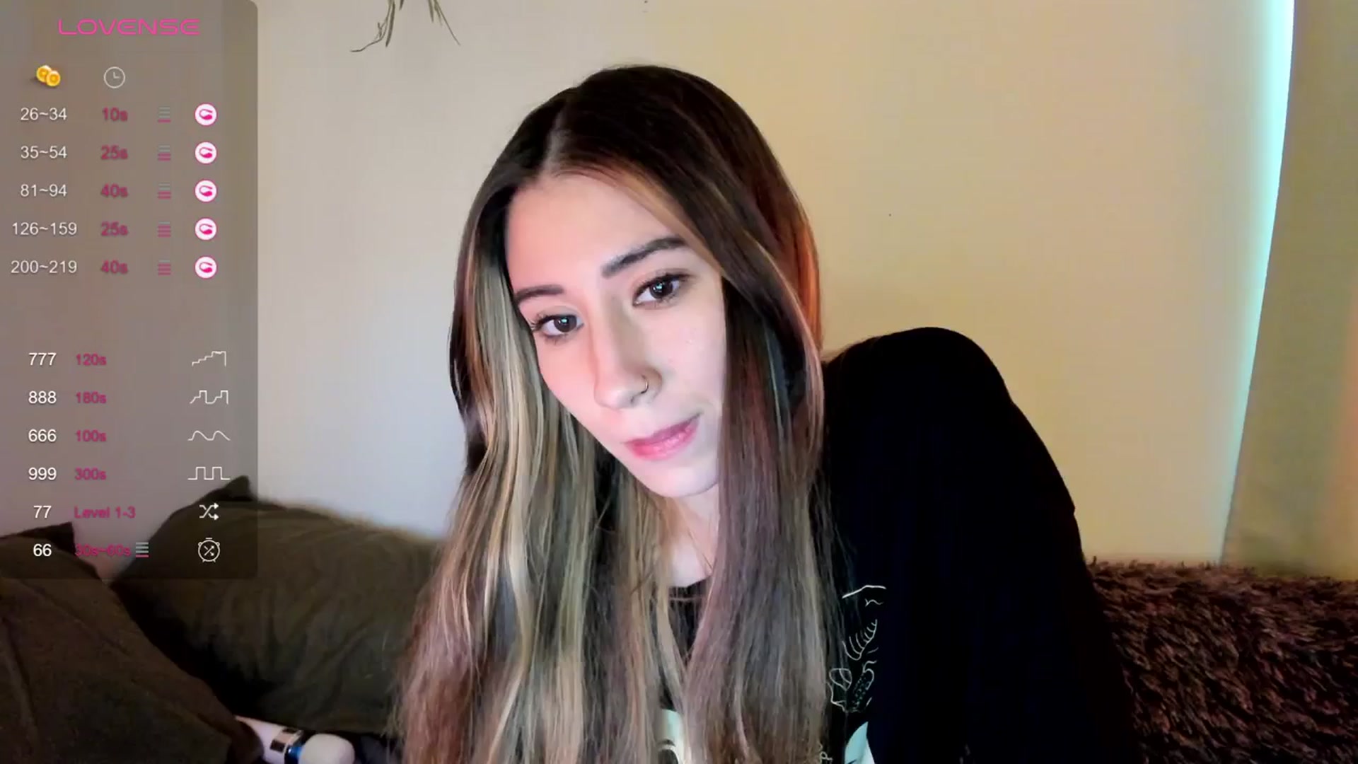 Gallery image thumbnail from killerloryy's myfreecams stream on, 03/19/2024, 18:07 image 18 of 20