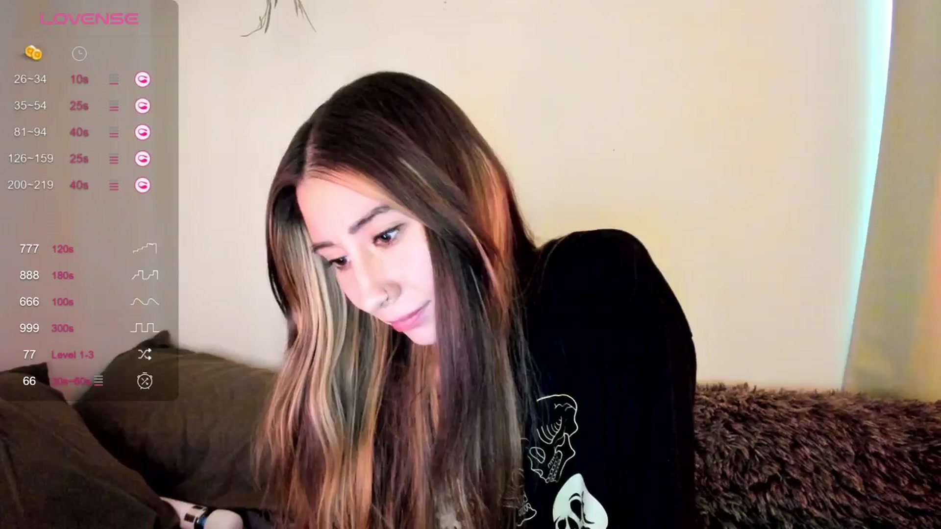 Gallery image thumbnail from killerloryy's myfreecams stream on, 03/19/2024, 18:07 image 17 of 20
