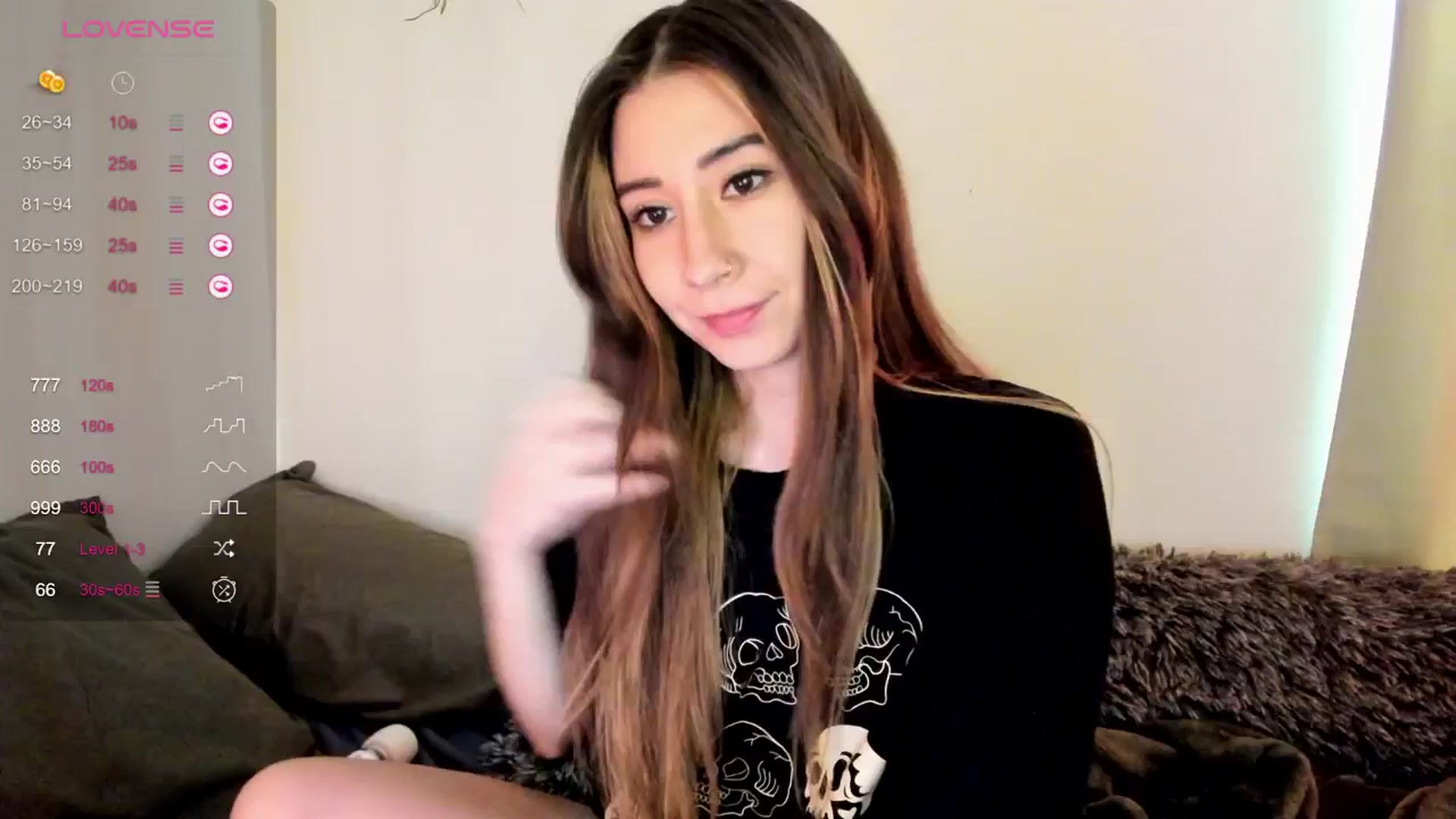 Gallery image thumbnail from killerloryy's myfreecams stream on, 03/19/2024, 18:07 image 6 of 20