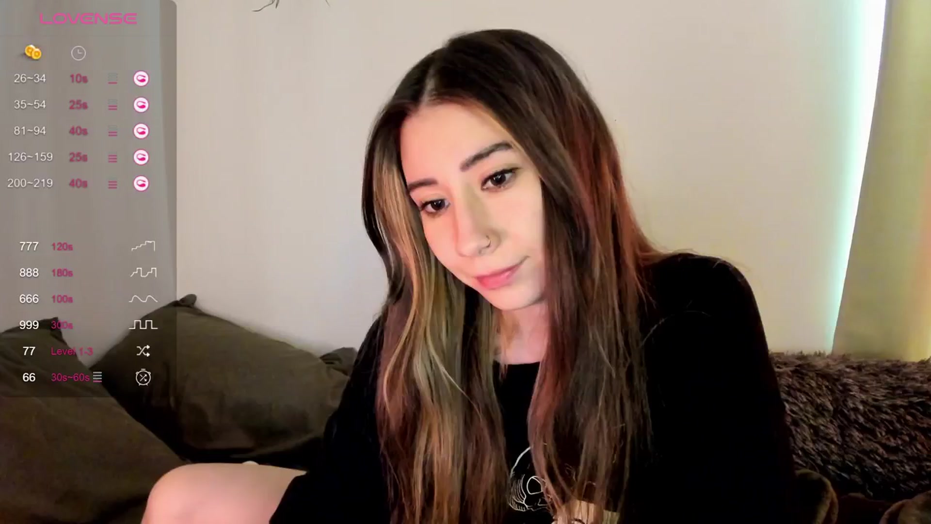 Gallery image thumbnail from killerloryy's myfreecams stream on, 03/19/2024, 18:07 image 5 of 20