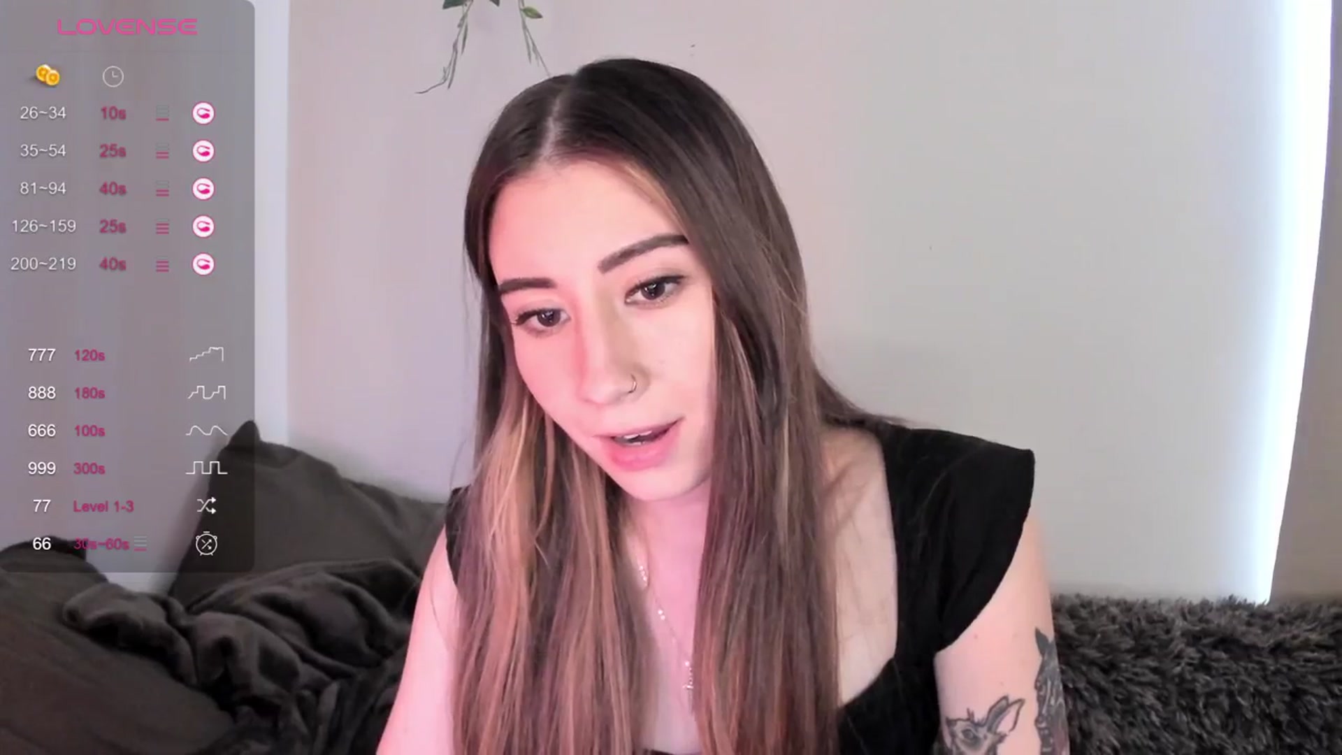 Gallery image thumbnail from killerloryy's myfreecams stream on, 03/21/2024, 18:37 image 6 of 20