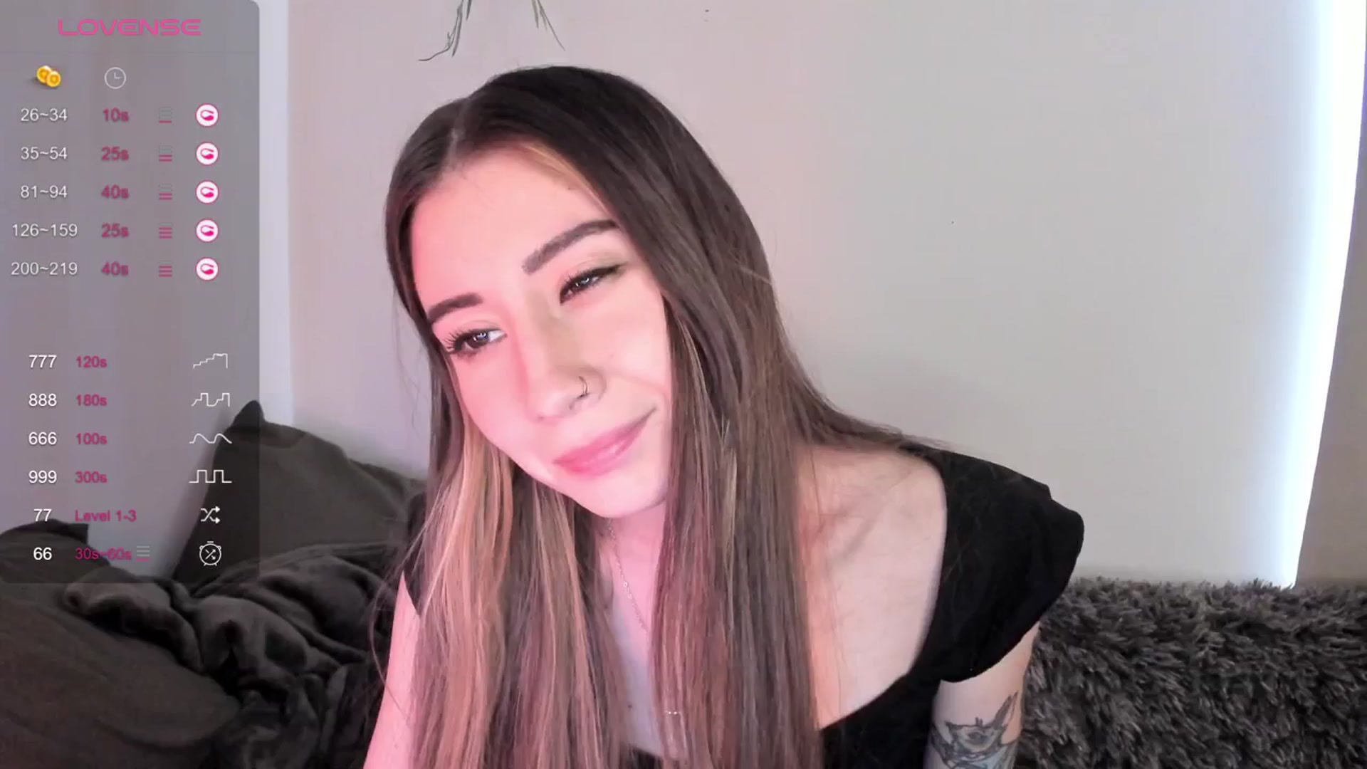 Gallery image thumbnail from killerloryy's myfreecams stream on, 03/21/2024, 18:37 image 1 of 20