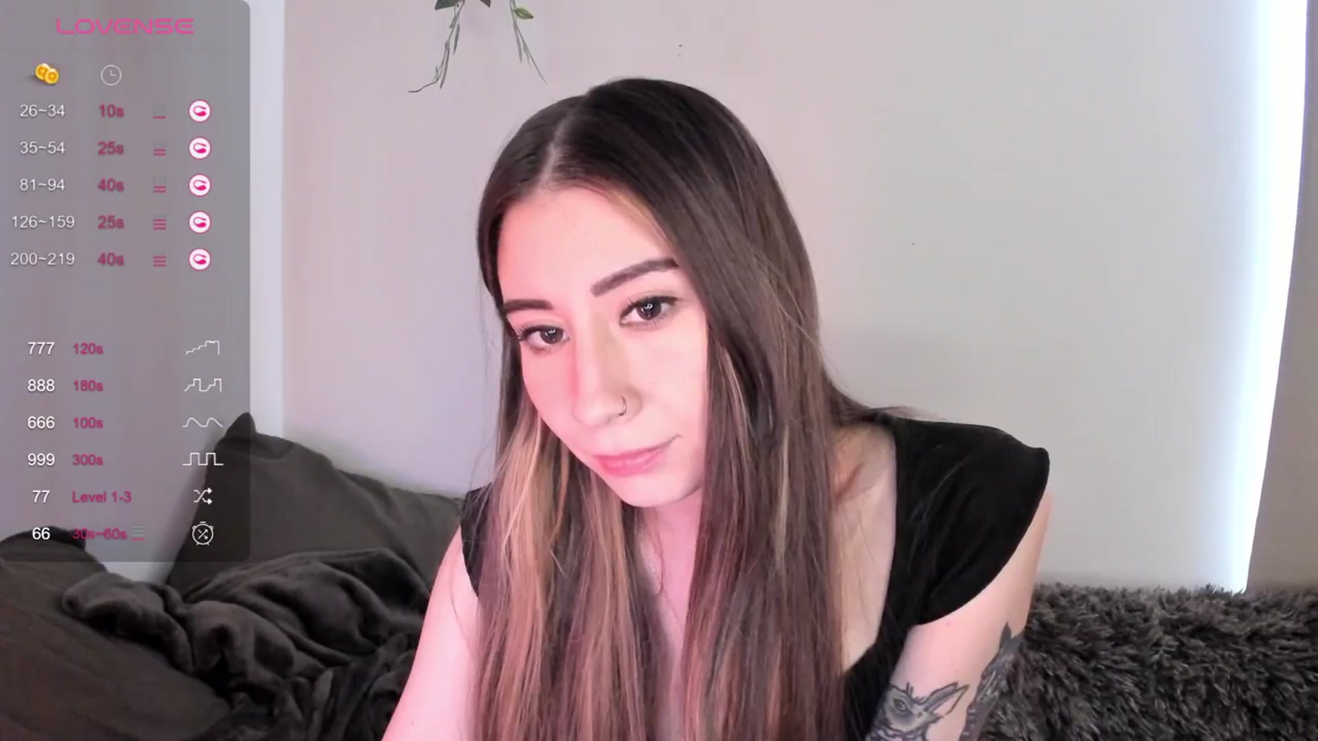 Gallery image thumbnail from killerloryy's myfreecams stream on, 03/21/2024, 18:37 image 5 of 20