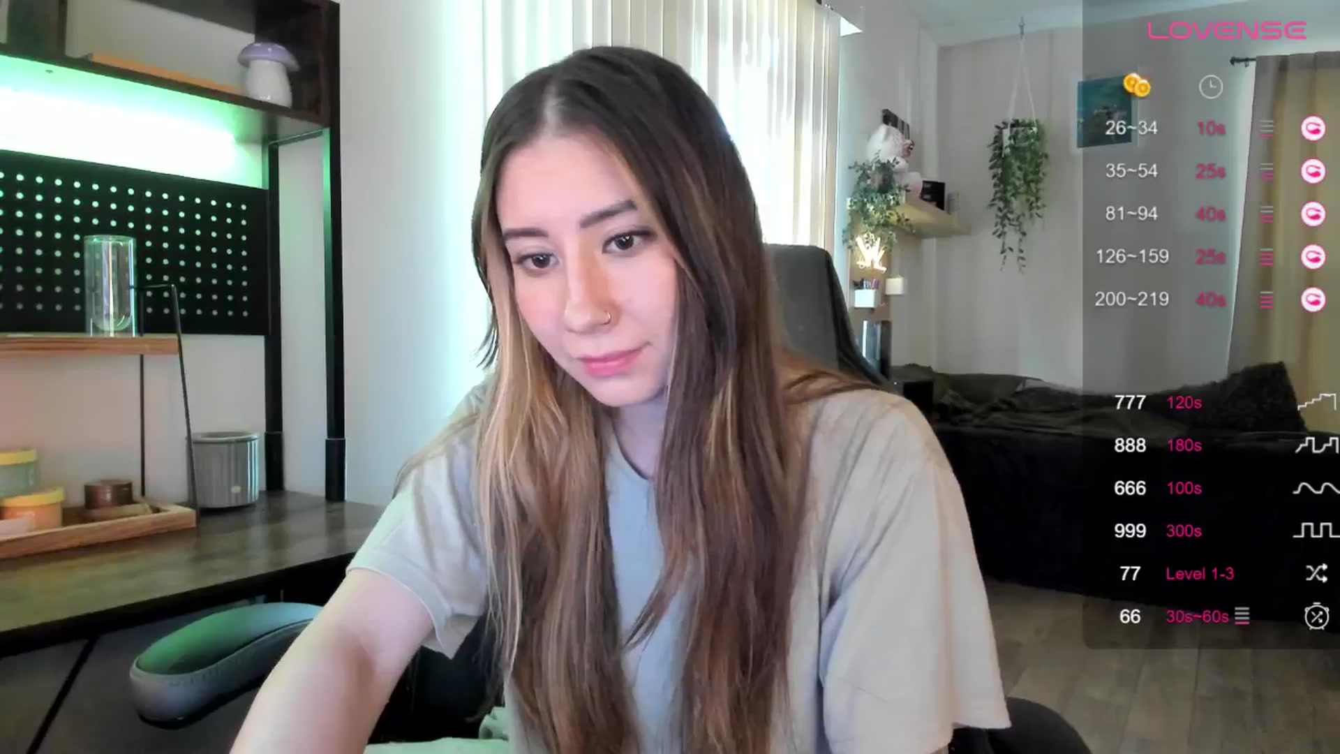 Gallery image thumbnail from killerloryy's myfreecams stream on, 04/24/2024, 19:37 image 10 of 20