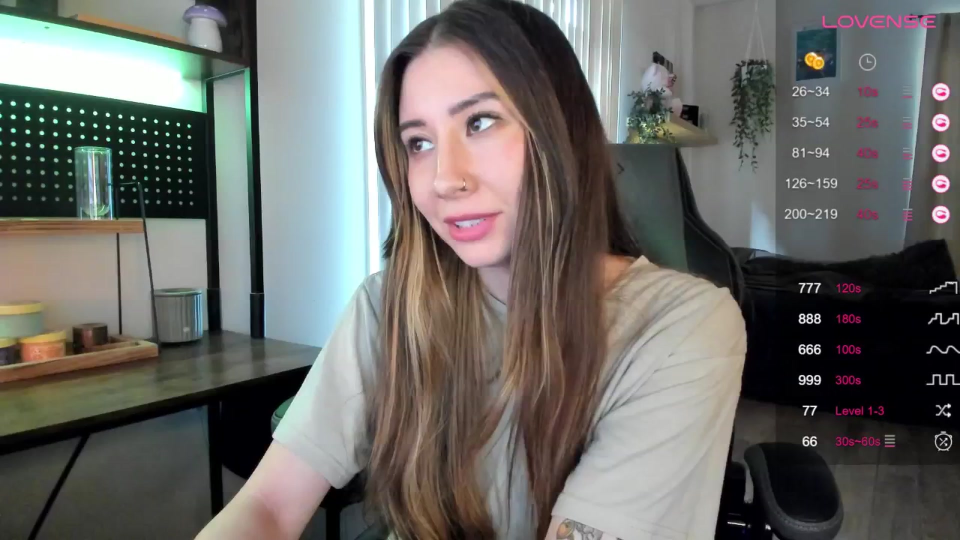 Gallery image thumbnail from killerloryy's myfreecams stream on, 04/24/2024, 21:37 image 3 of 20