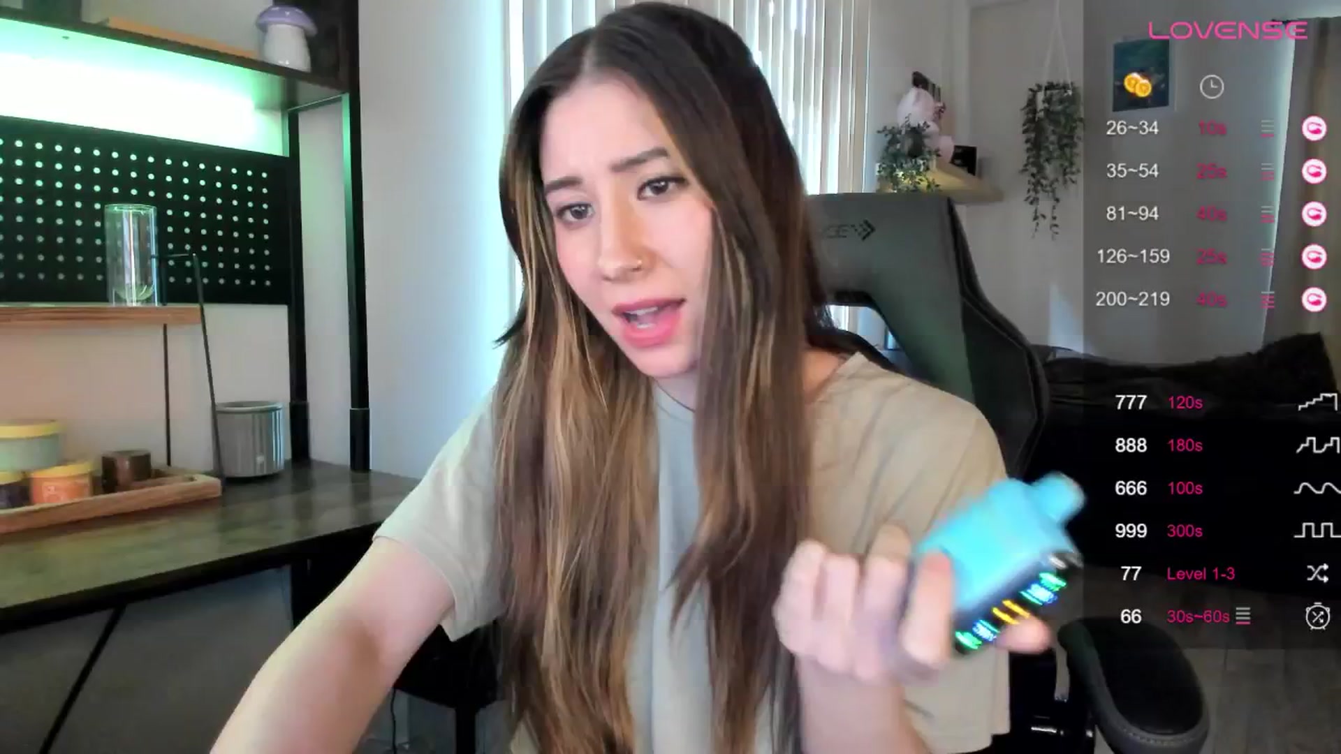 Gallery image thumbnail from killerloryy's myfreecams stream on, 04/24/2024, 21:37 image 10 of 20