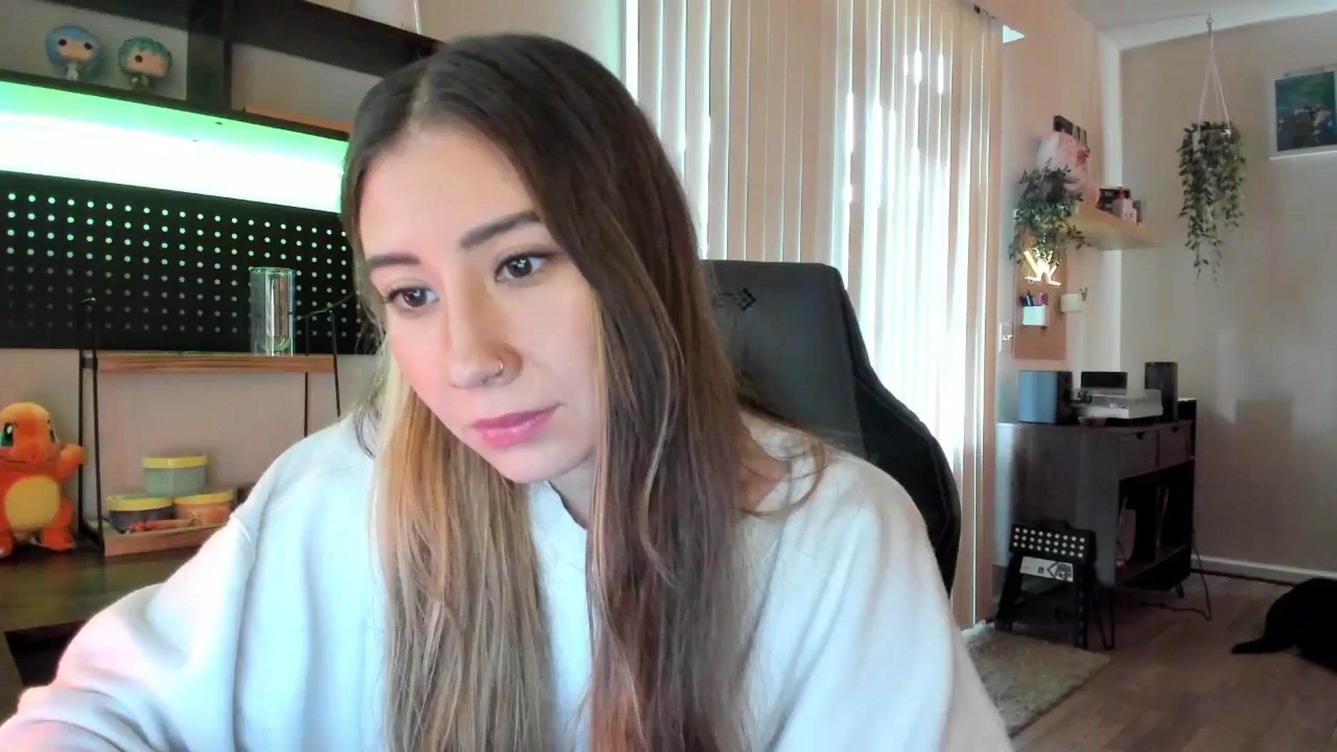 Gallery image thumbnail from killerloryy's myfreecams stream on, 05/06/2024, 19:16 image 3 of 20