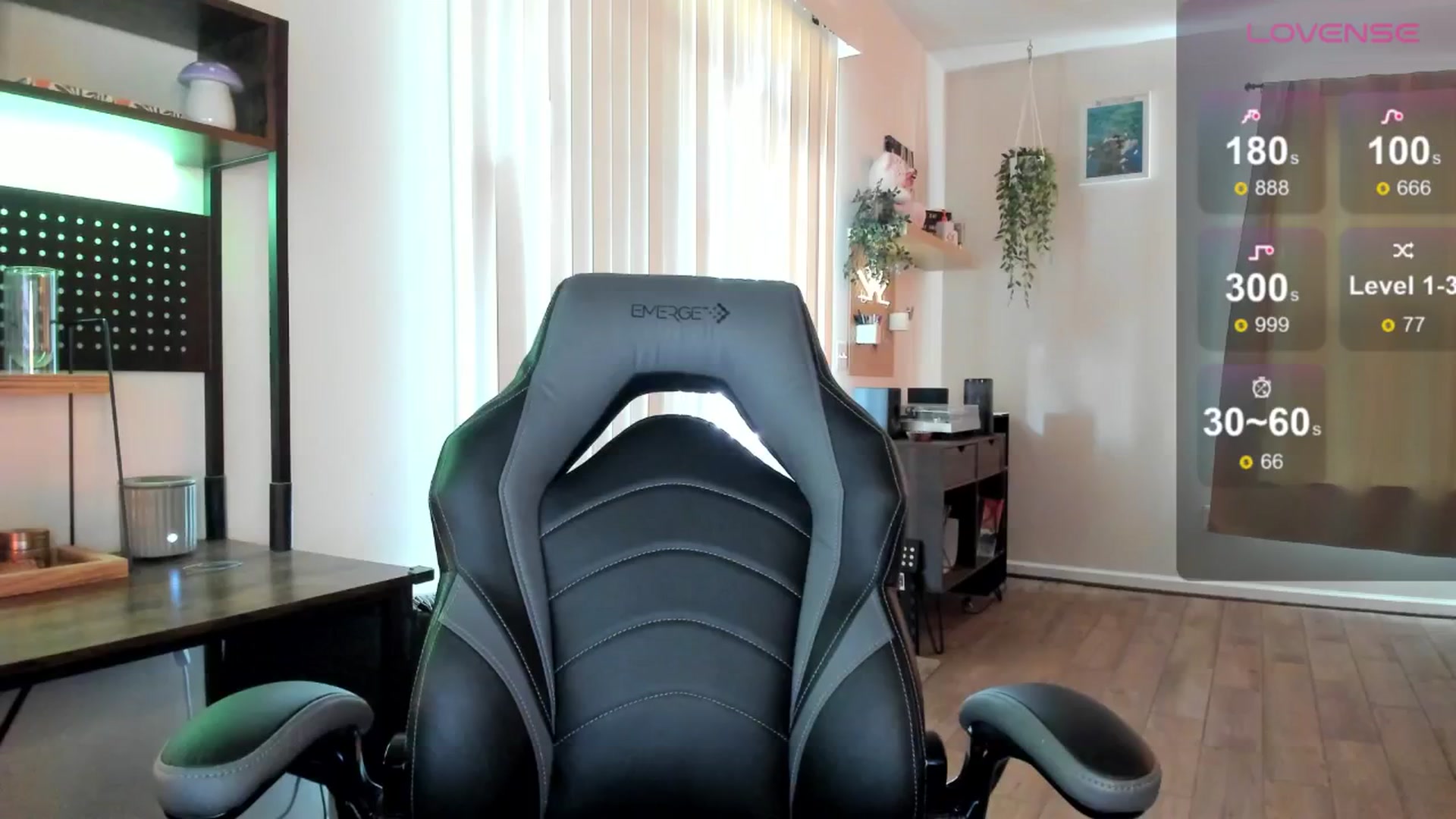 Gallery image thumbnail from killerloryy's myfreecams stream on, 05/08/2024, 19:00 image 16 of 20