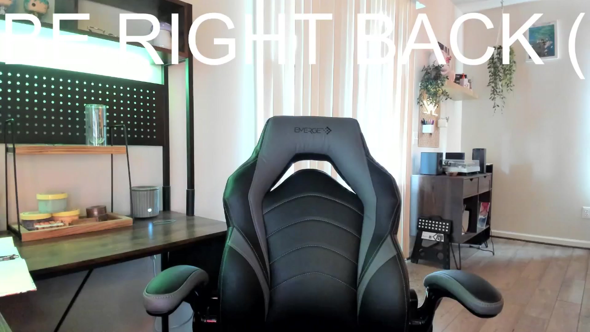 Gallery image thumbnail from killerloryy's myfreecams stream on, 05/09/2024, 17:47 image 4 of 20