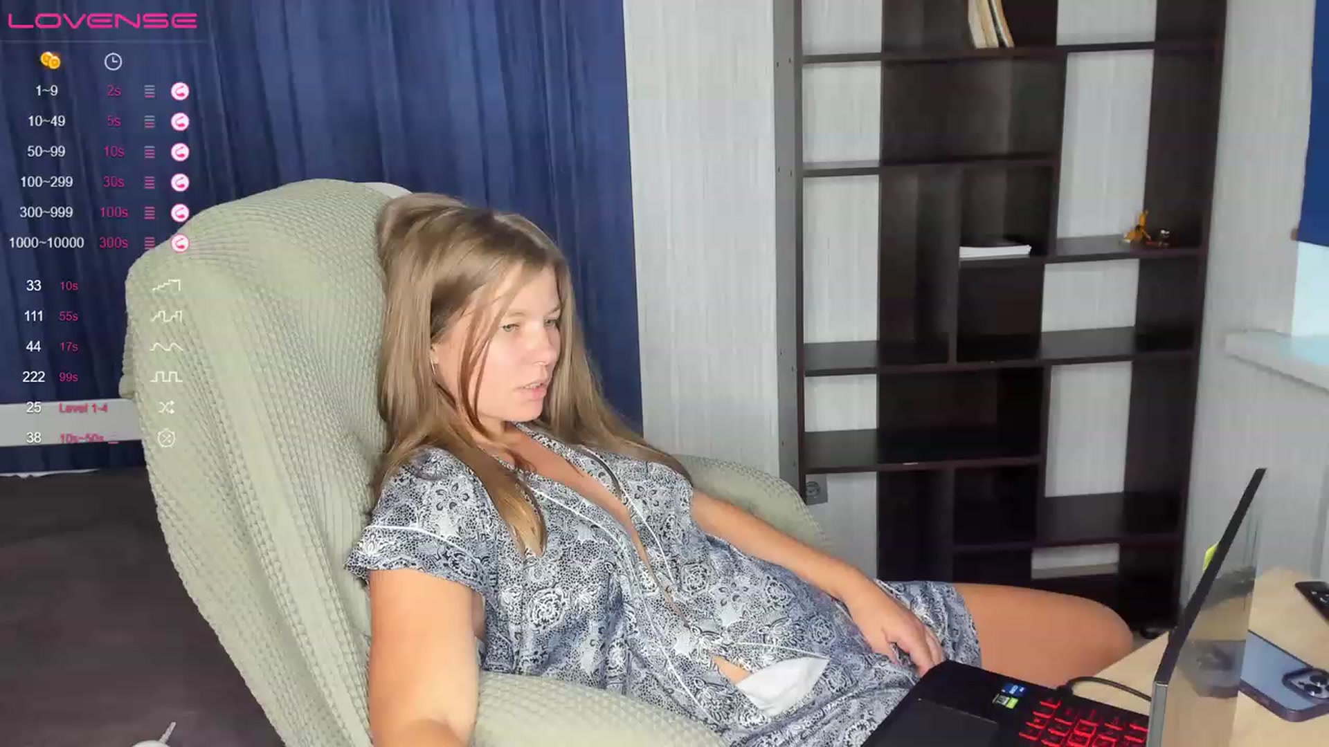 Gallery image thumbnail from kimbasin's myfreecams stream on, 07/28/2023, 17:26 image 5 of 20