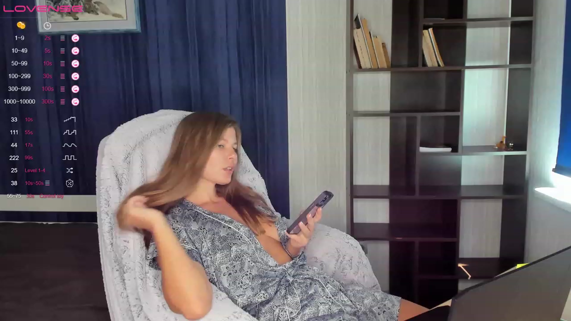 Gallery image thumbnail from kimbasin's myfreecams stream on, 08/04/2023, 11:38 image 3 of 20