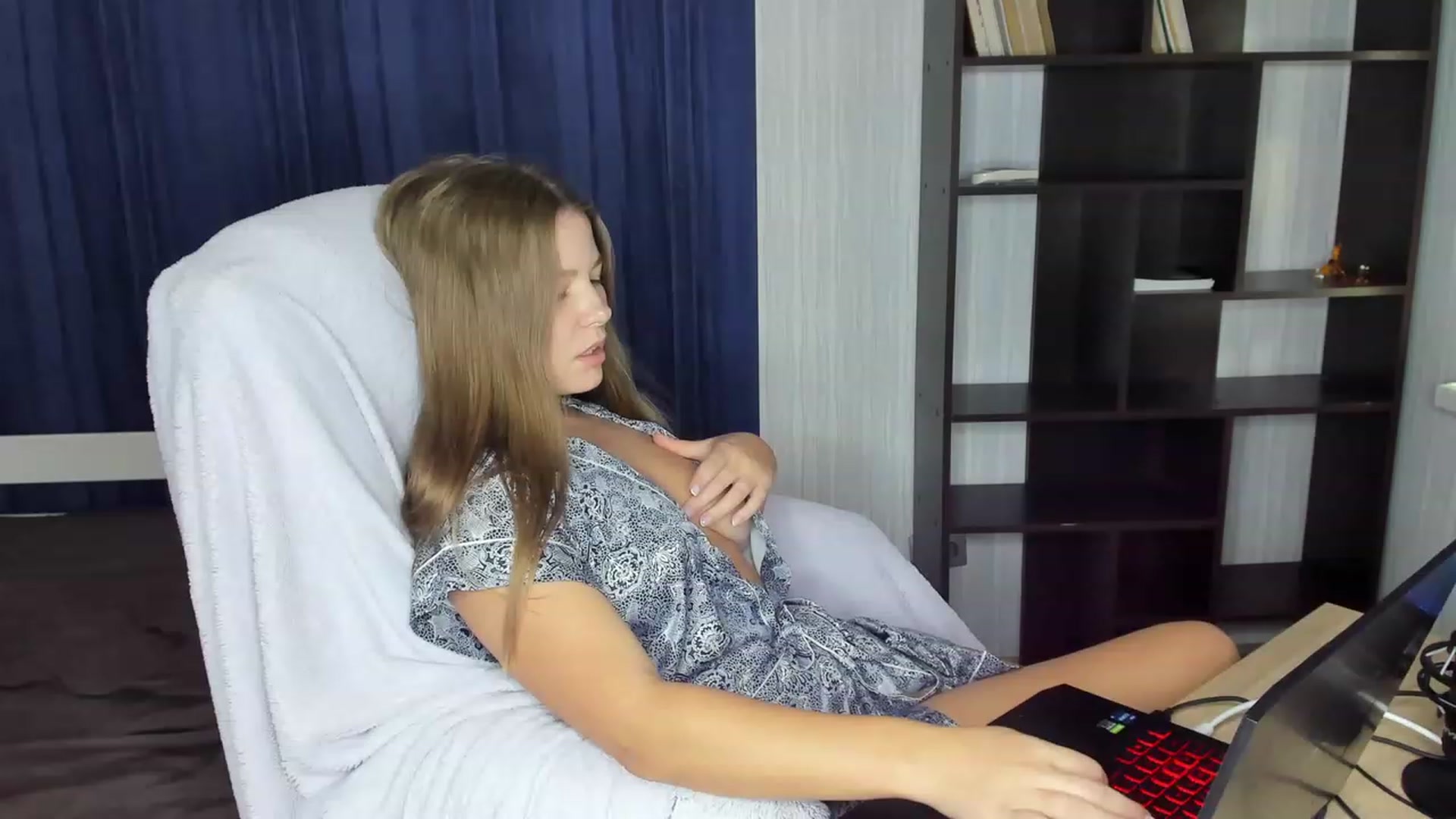 Gallery image thumbnail from kimbasin's myfreecams stream on, 09/30/2023, 13:23 image 11 of 20