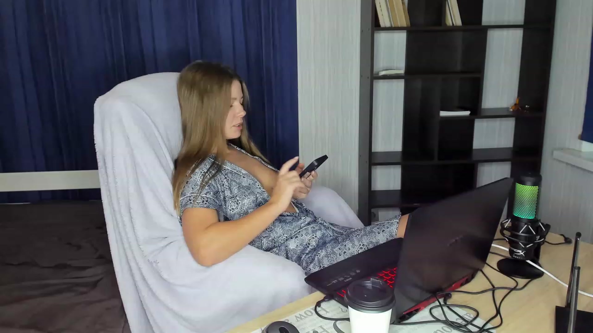 Gallery image thumbnail from kimbasin's myfreecams stream on, 09/30/2023, 16:29 image 3 of 20