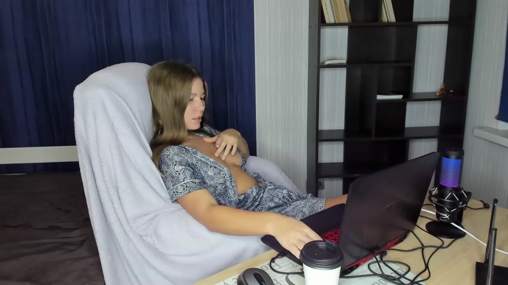 Gallery image thumbnail from kimbasin's myfreecams stream on, 09/30/2023, 16:29 image 20 of 20