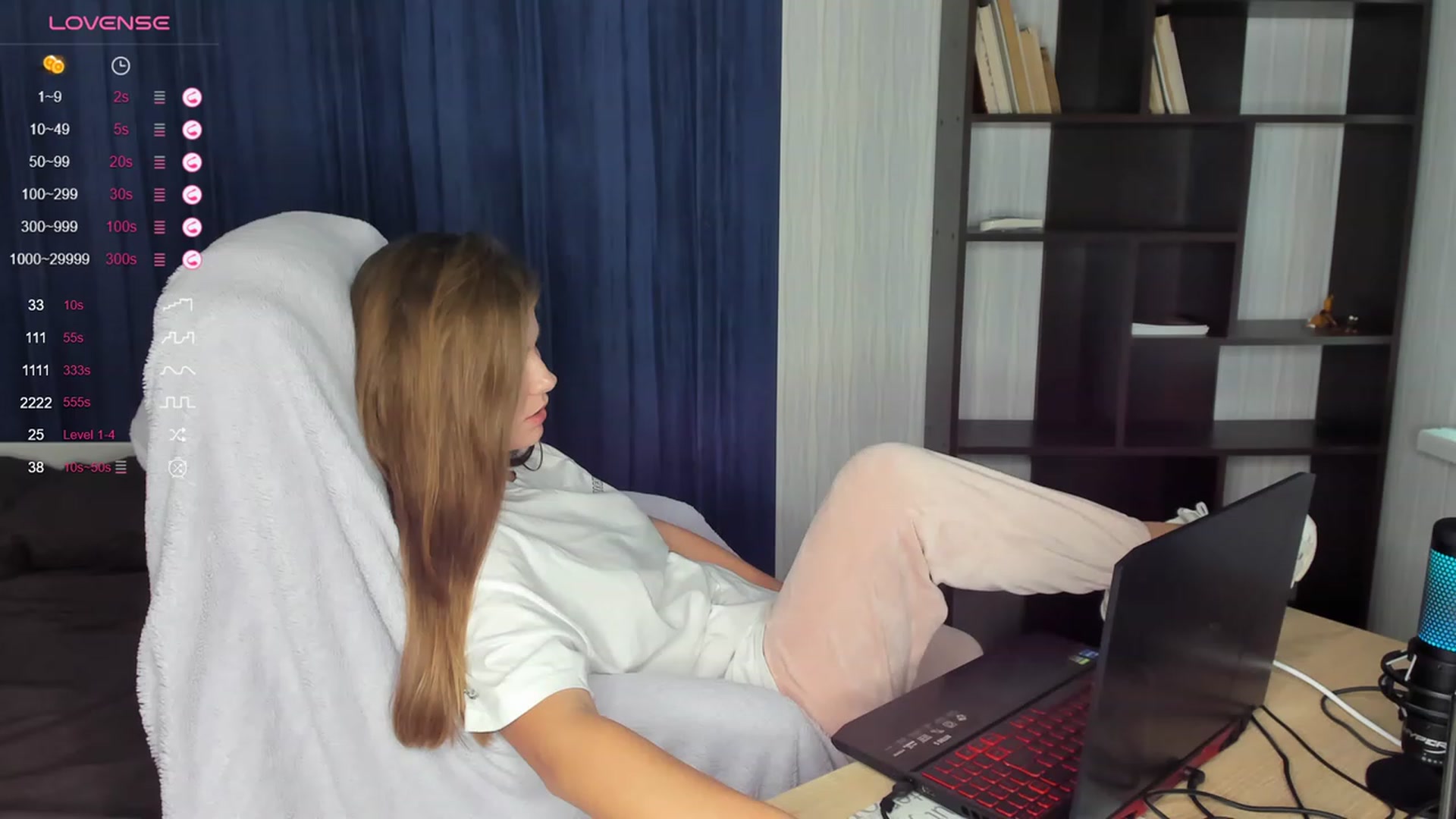 Gallery image thumbnail from kimbasin's myfreecams stream on, 10/05/2023, 09:15 image 16 of 20