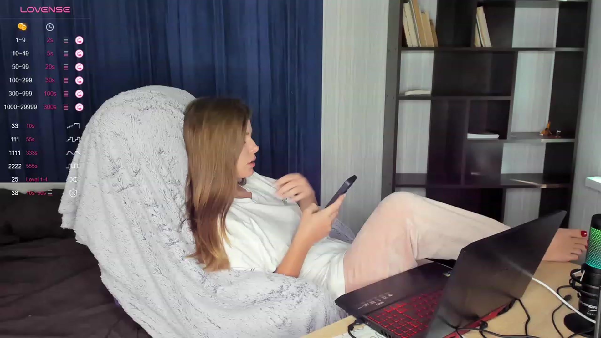 Gallery image thumbnail from kimbasin's myfreecams stream on, 10/05/2023, 11:24 image 19 of 20