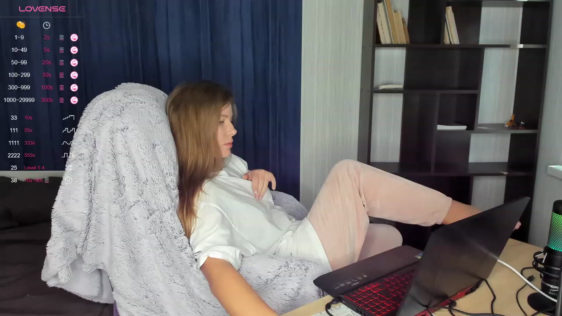 Gallery image thumbnail from kimbasin's myfreecams stream on, 10/05/2023, 11:24 image 7 of 20