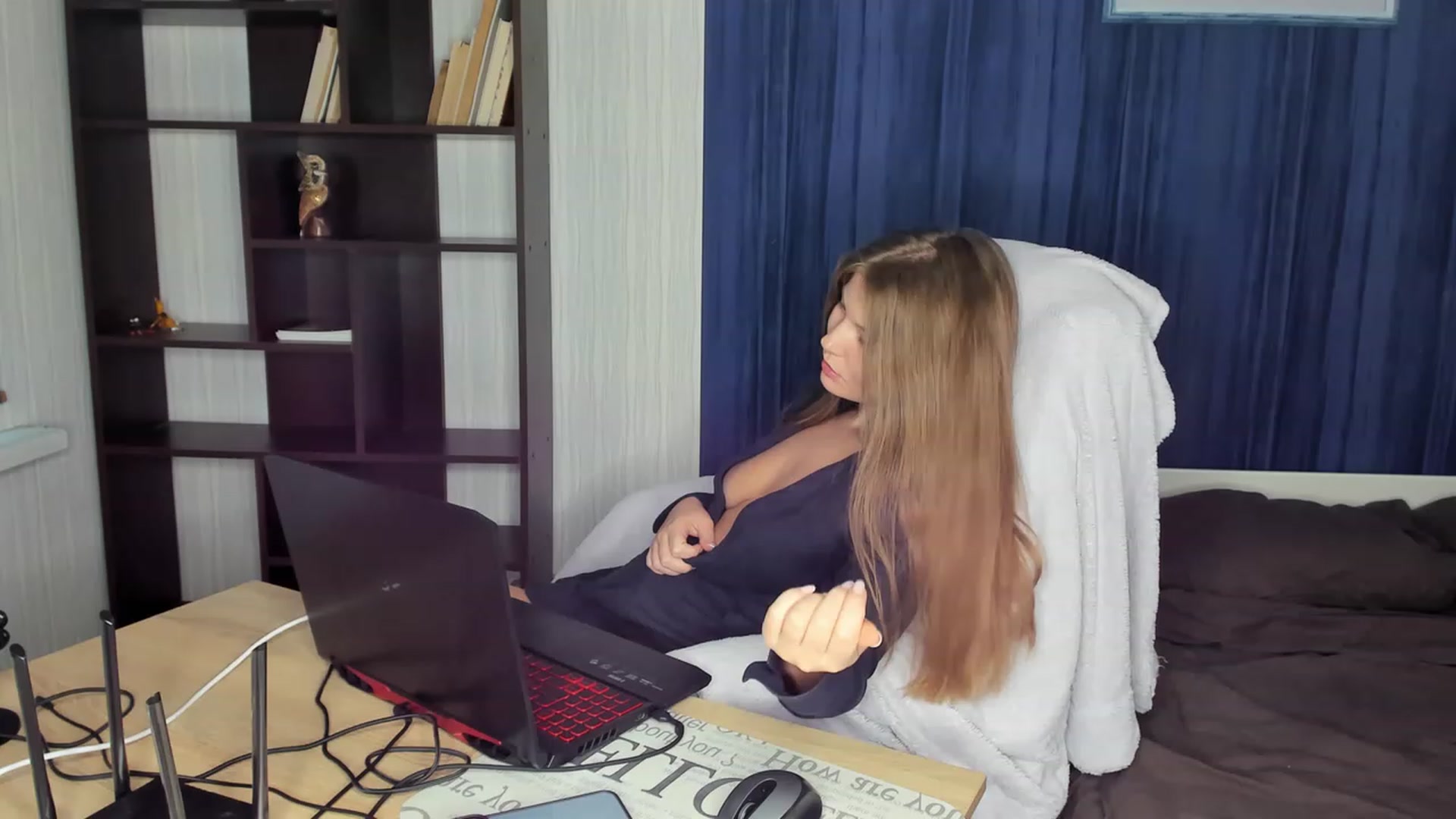 Gallery image thumbnail from kimbasin's myfreecams stream on, 10/13/2023, 15:59 image 8 of 20