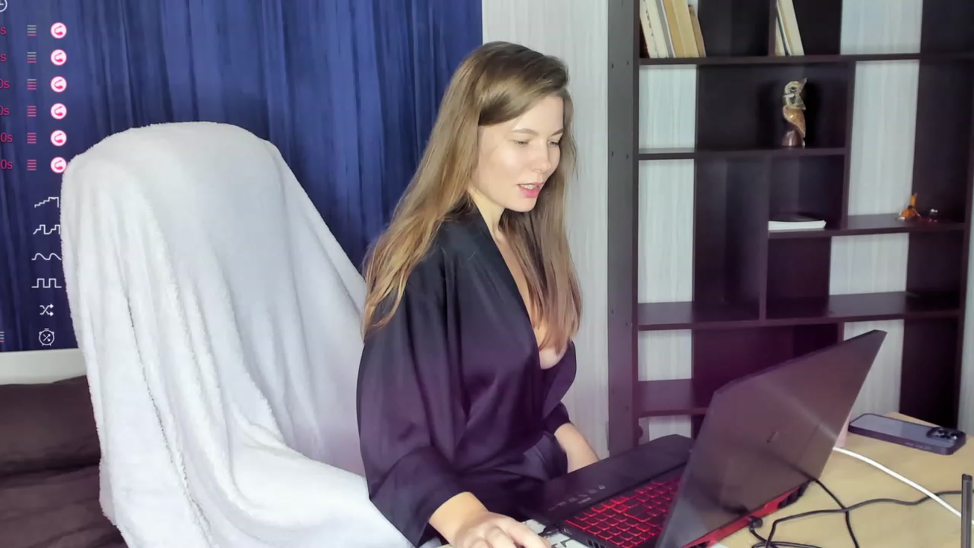 Gallery image thumbnail from kimbasin's myfreecams stream on, 11/01/2023, 17:11 image 6 of 20