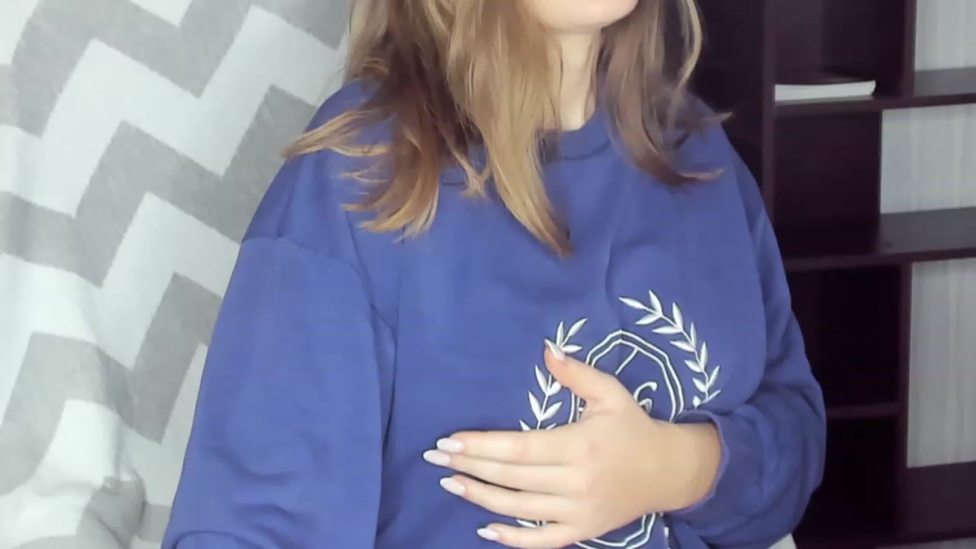 Gallery image thumbnail from kimbasin's myfreecams stream on, 12/17/2023, 18:34 image 2 of 20