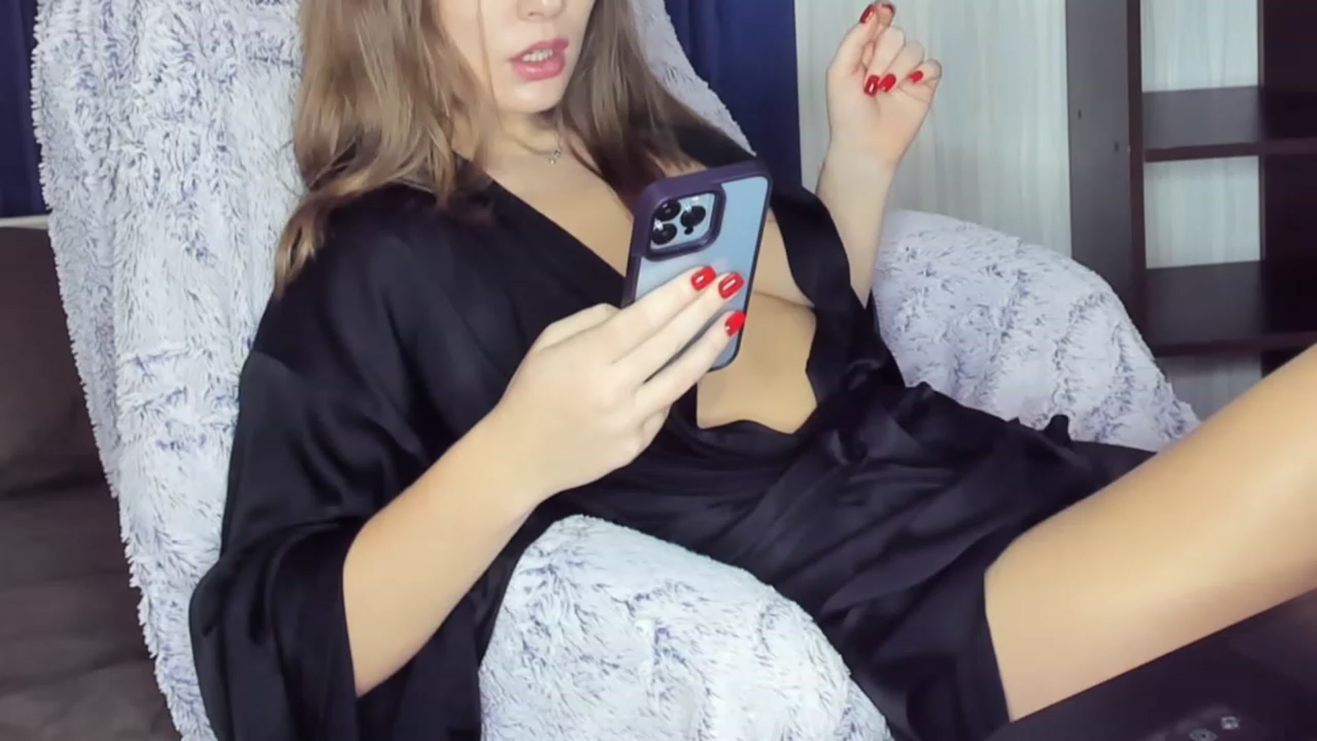 Gallery image thumbnail from kimbasin's myfreecams stream on, 12/21/2023, 15:26 image 18 of 20
