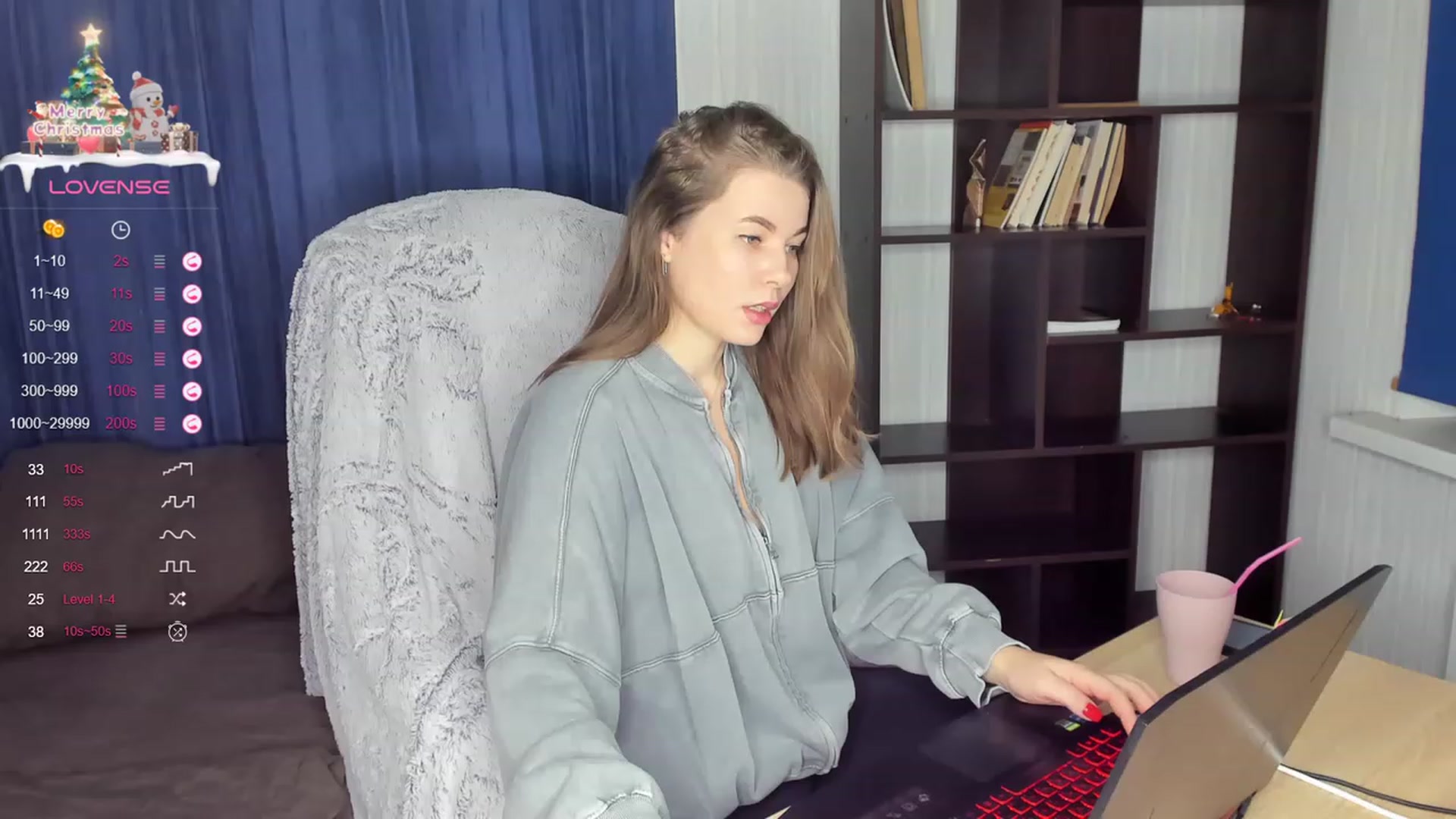 Gallery image thumbnail from kimbasin's myfreecams stream on, 12/22/2023, 14:58 image 2 of 20