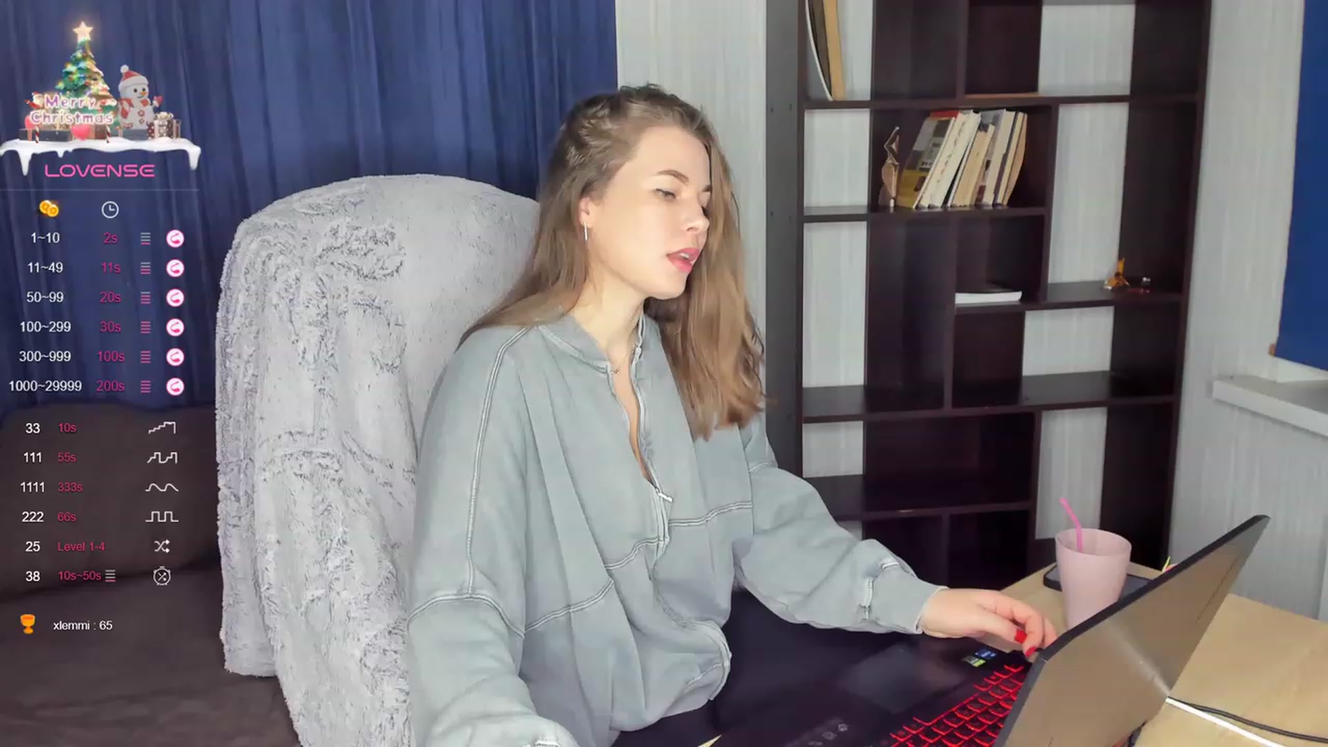 Gallery image thumbnail from kimbasin's myfreecams stream on, 12/22/2023, 14:58 image 7 of 20