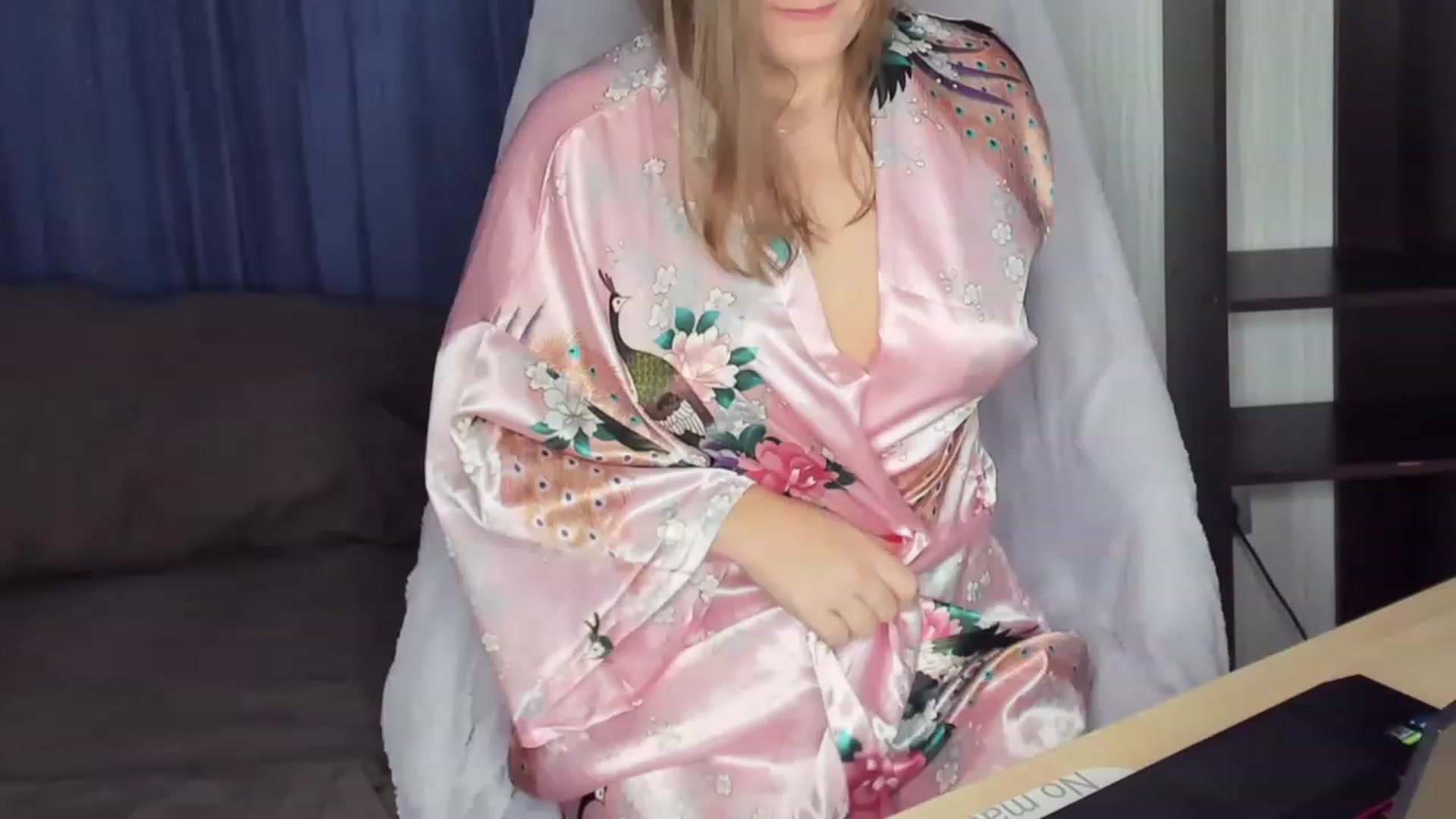 Gallery image thumbnail from kimbasin's myfreecams stream on, 12/23/2023, 20:22 image 2 of 20