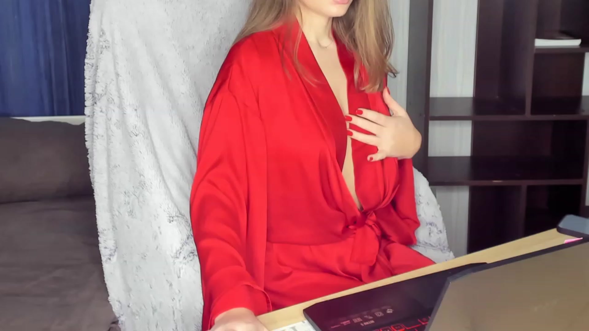Gallery image thumbnail from kimbasin's myfreecams stream on, 12/25/2023, 15:24 image 3 of 20