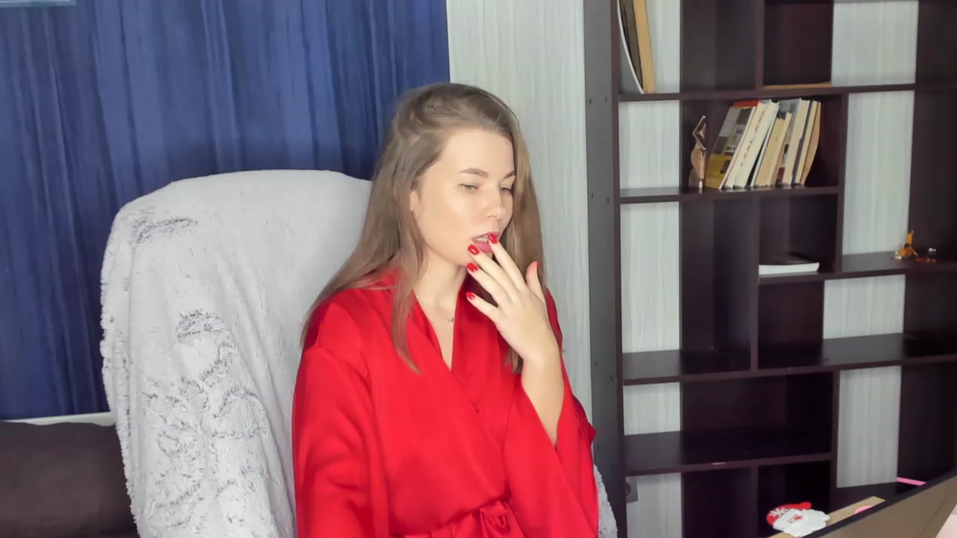 Gallery image thumbnail from kimbasin's myfreecams stream on, 12/25/2023, 18:46 image 4 of 20