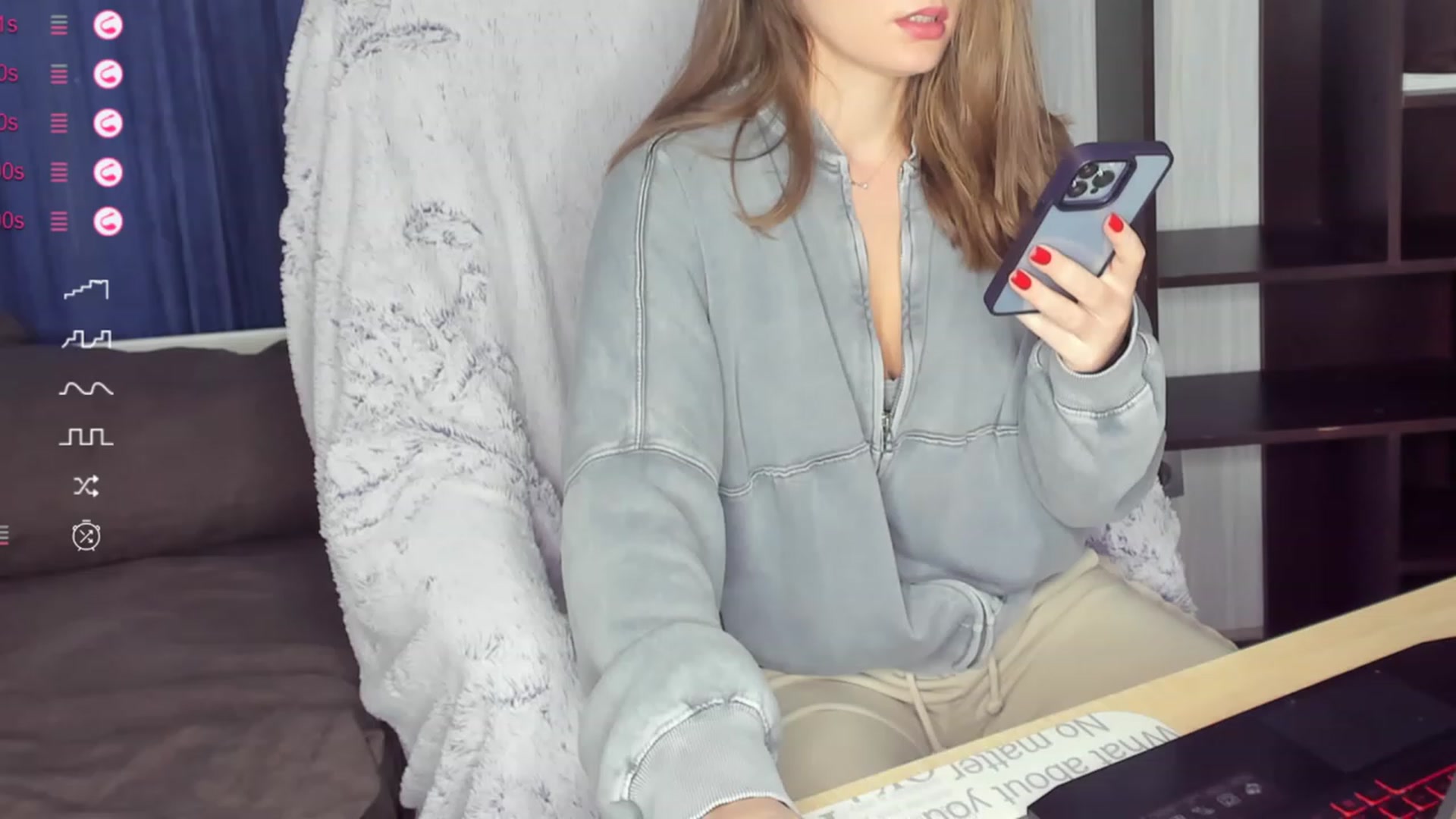 Gallery image thumbnail from kimbasin's myfreecams stream on, 12/26/2023, 18:34 image 17 of 20