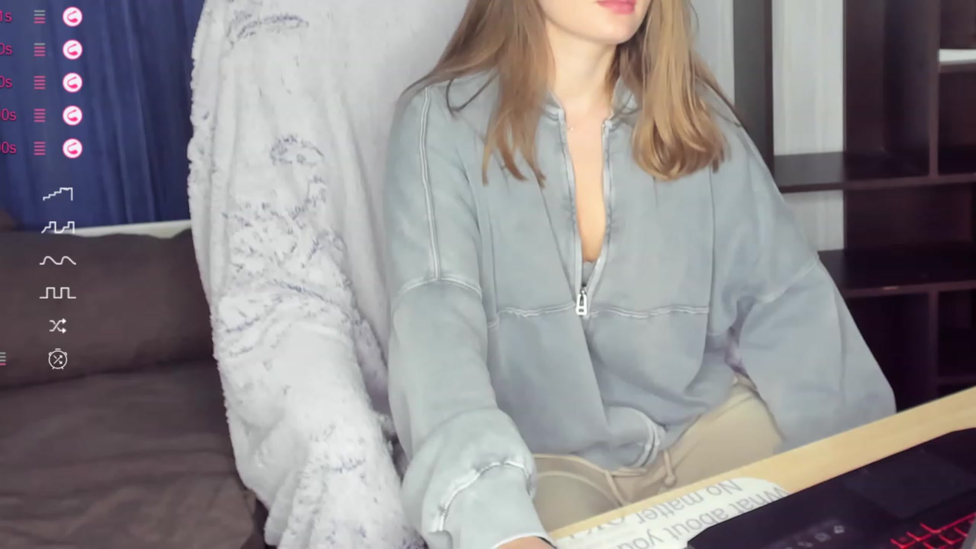 Gallery image thumbnail from kimbasin's myfreecams stream on, 12/26/2023, 18:34 image 11 of 20