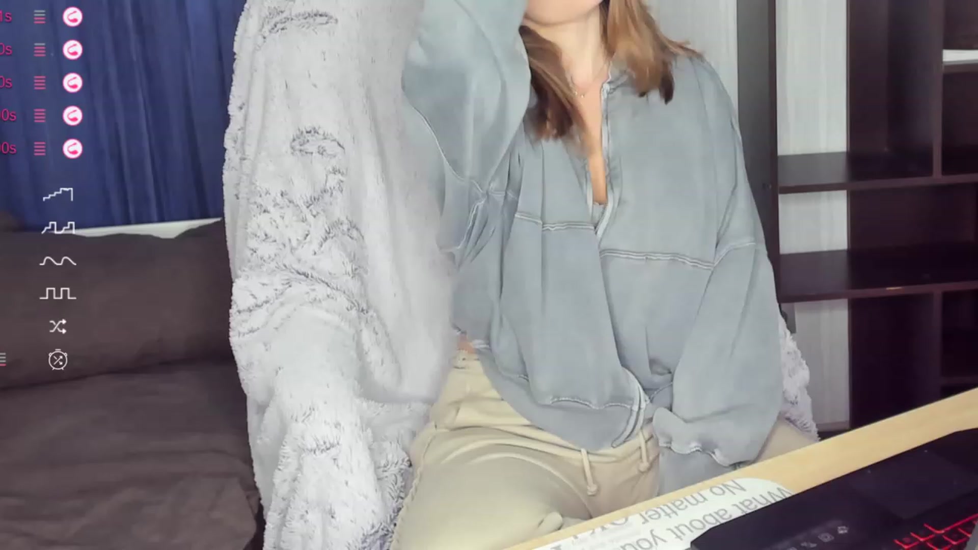 Gallery image thumbnail from kimbasin's myfreecams stream on, 12/26/2023, 18:34 image 8 of 20